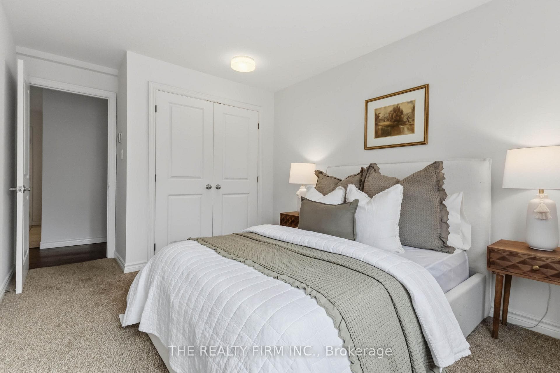 733 Deveron Crescent Unit 210 photo 27