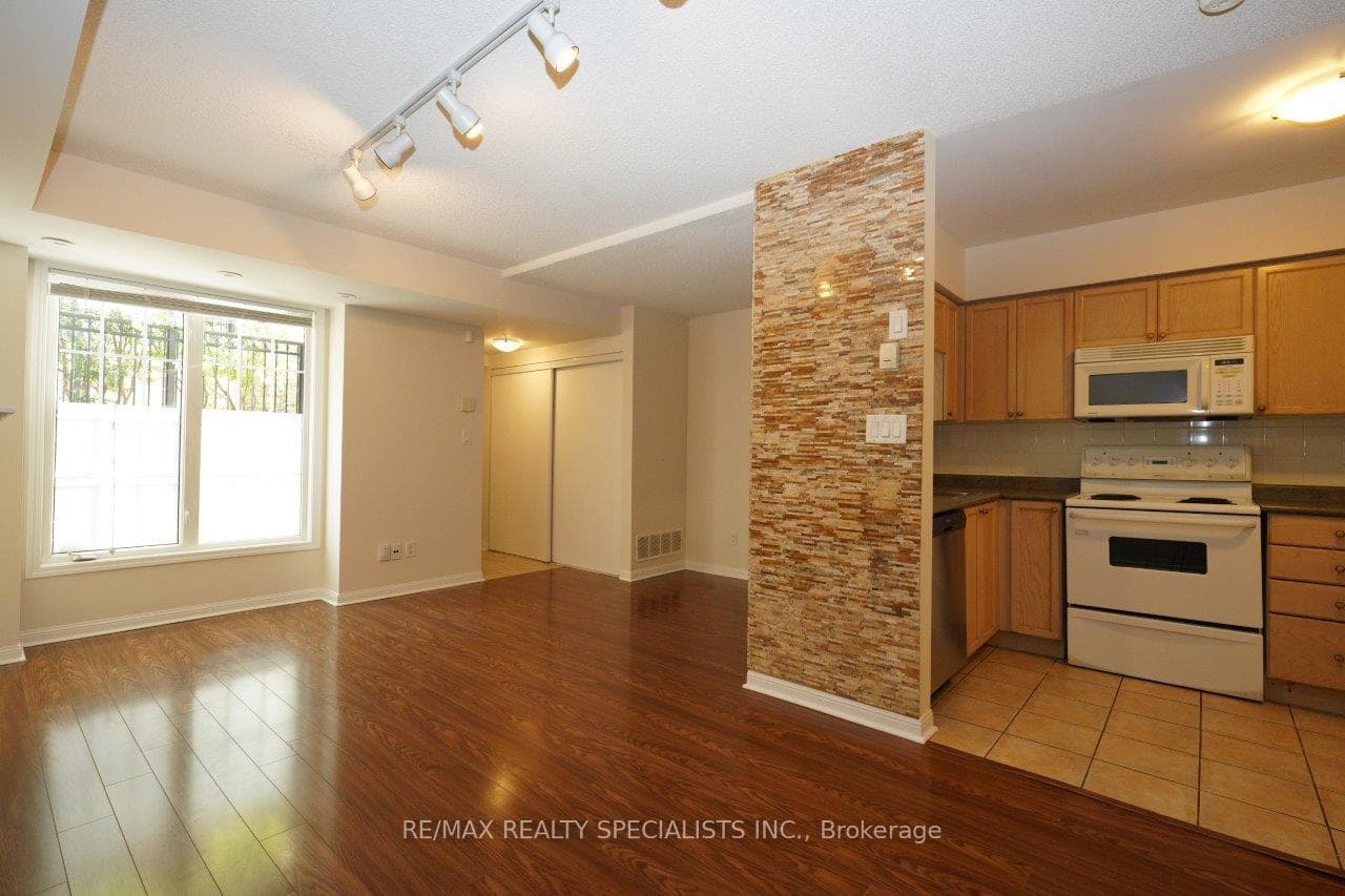3 Everson Drive Unit 665 photo 9