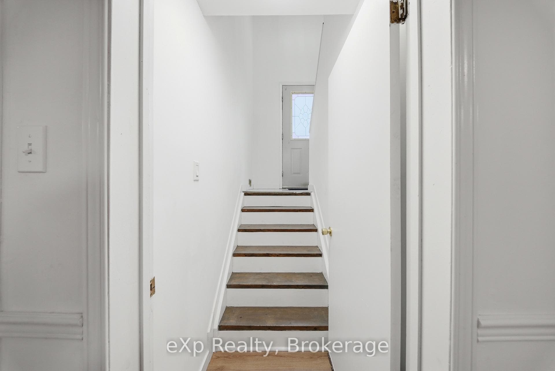 Side entrance to basement