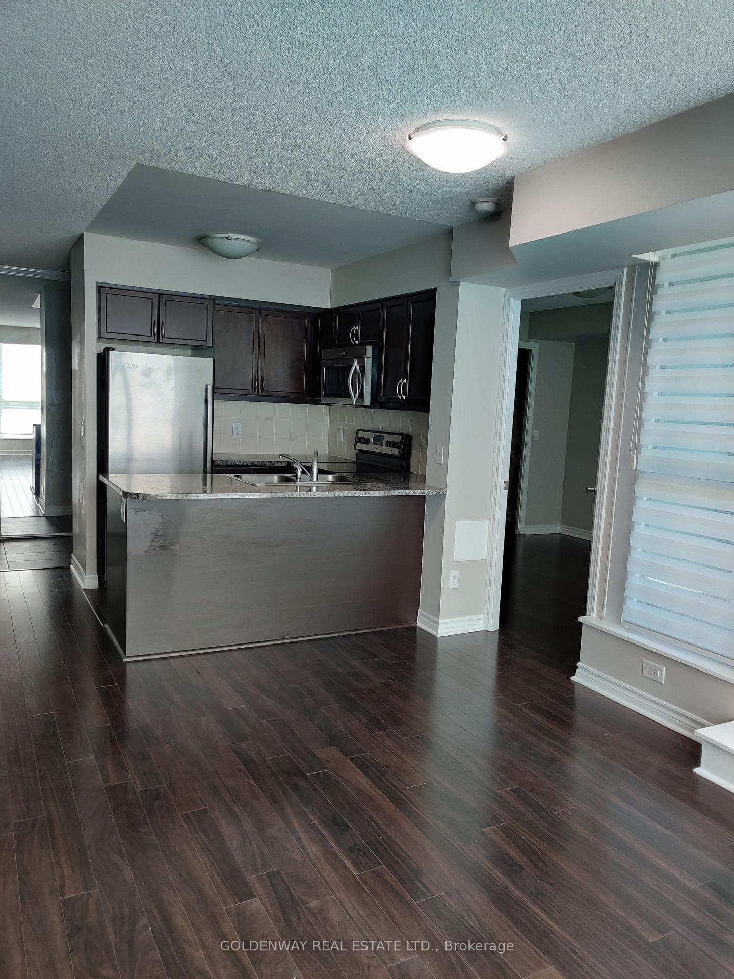 19 Grand Trunk Crescent Unit 1601 photo 4