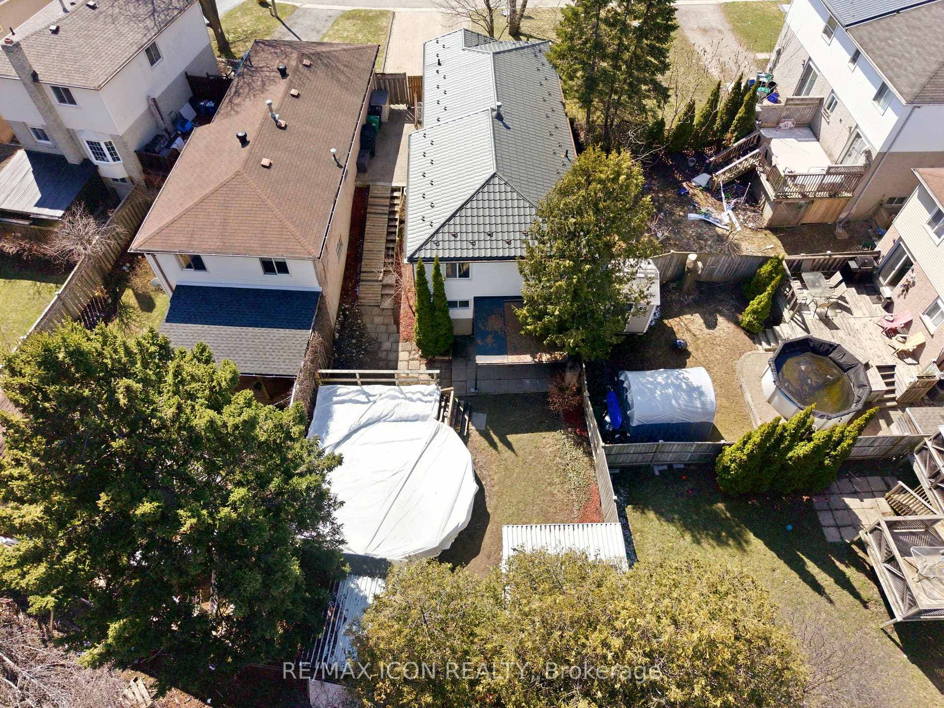 304 Dinison Place photo 37