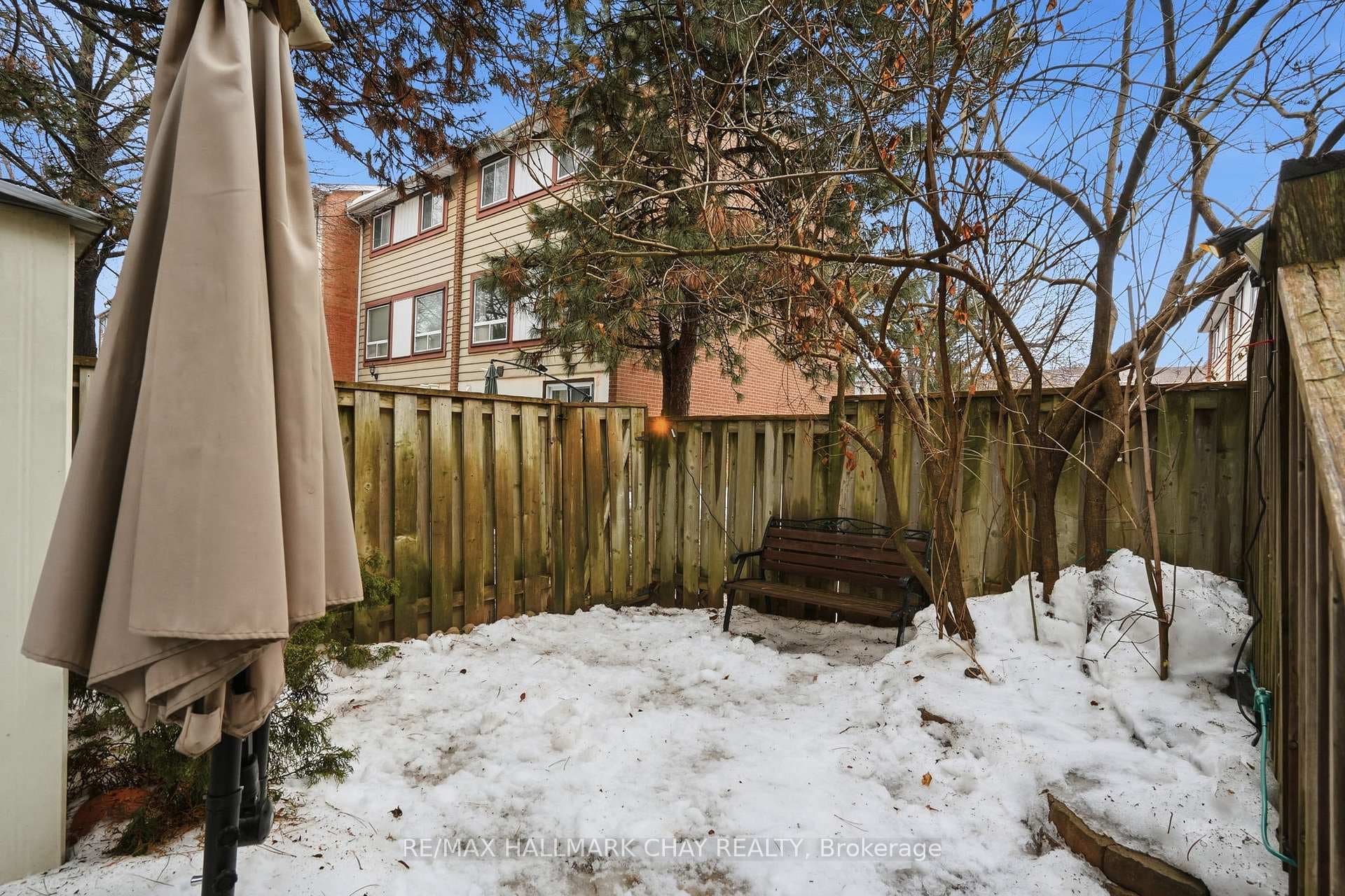 46 Moregate Crescent Unit 67 photo 34