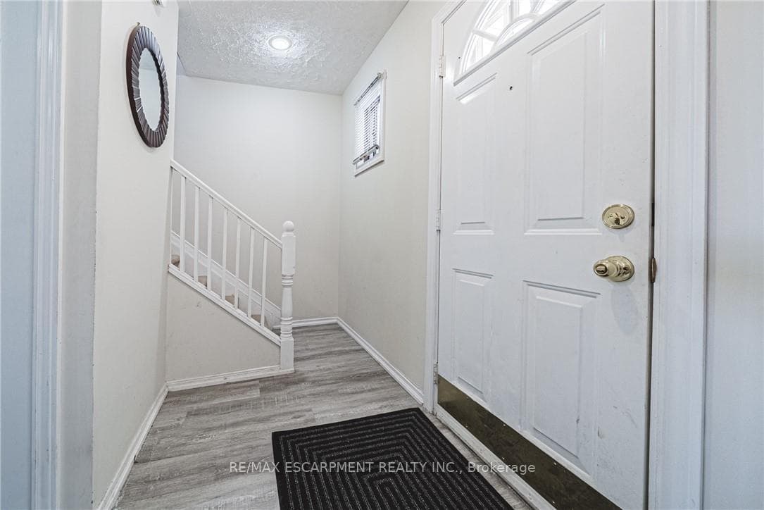 143 FAIRFIELD Avenue photo 3