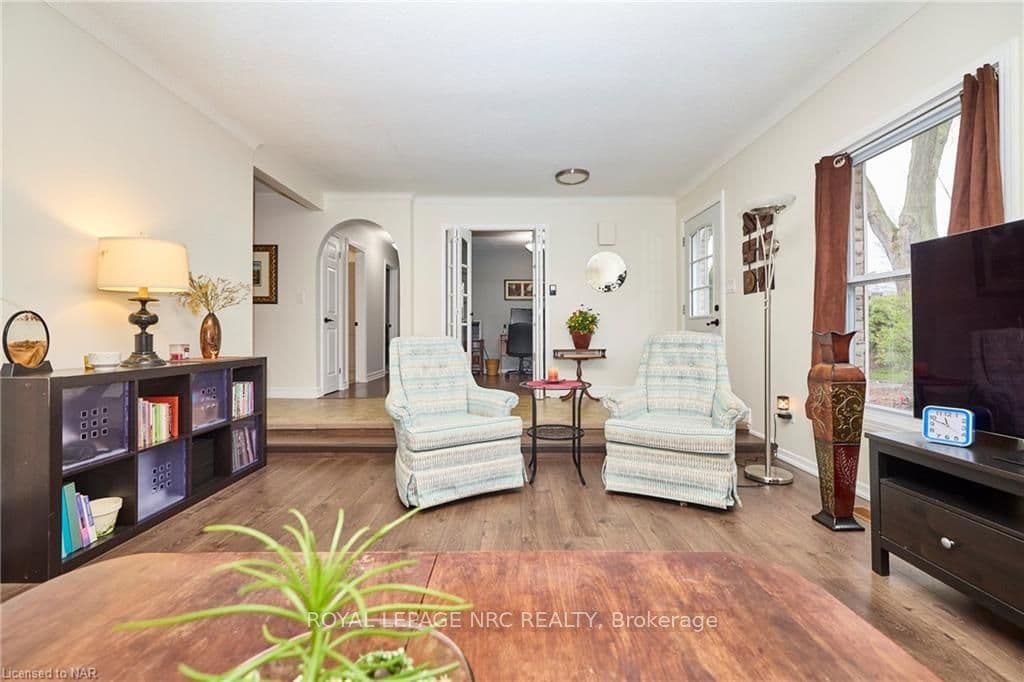 3 GREENVIEW Gate photo 9