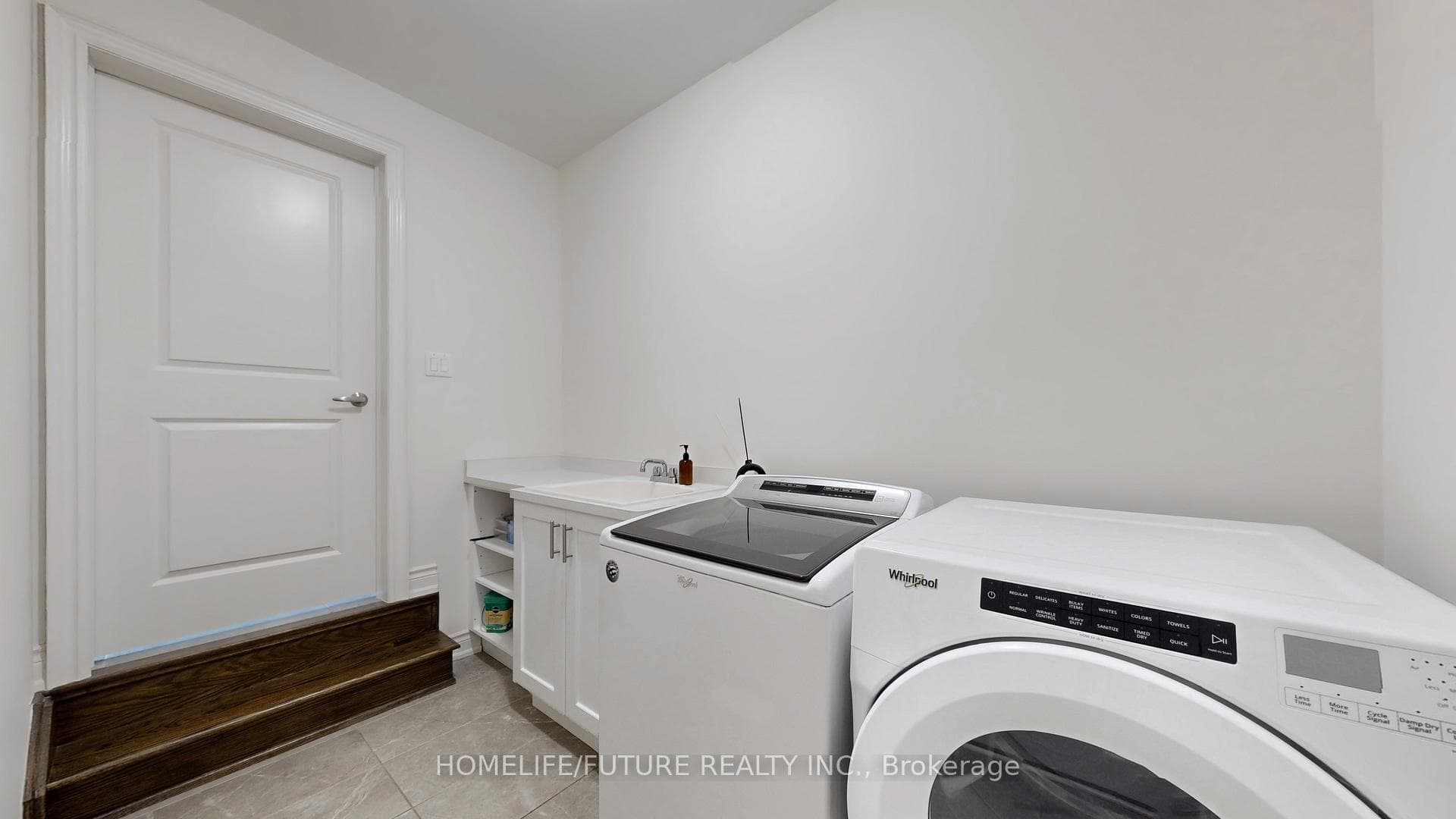 4 Hubbell Road photo 14