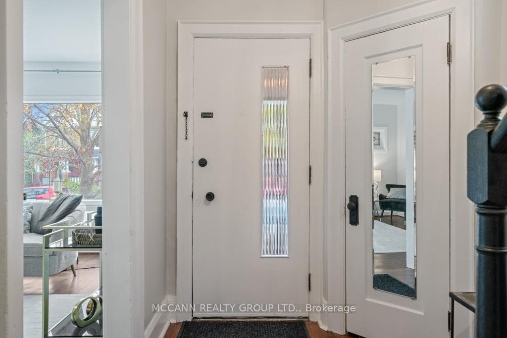 168 Roslin Avenue photo 4