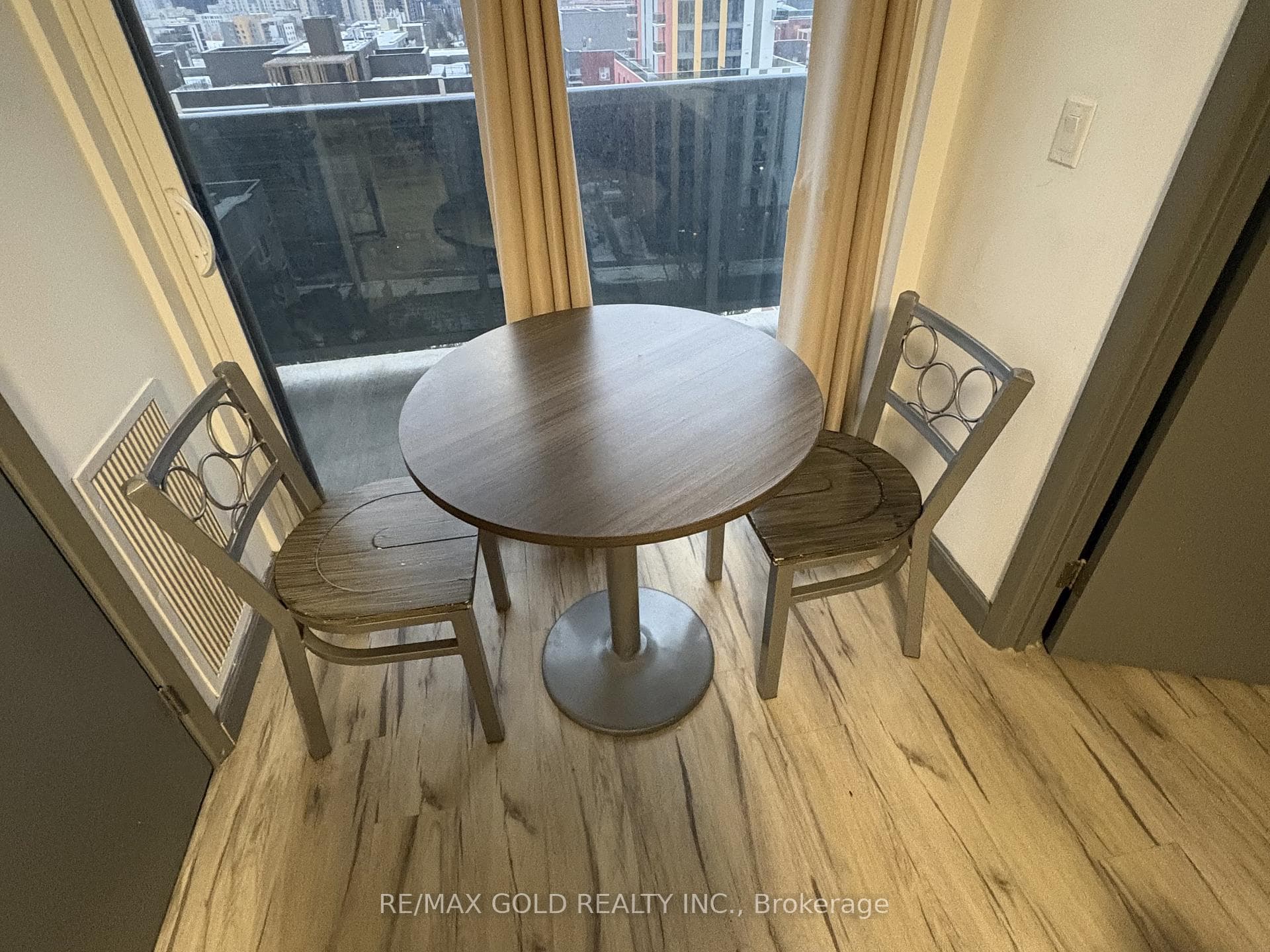 258B Sunview Street Unit 2122 photo 8