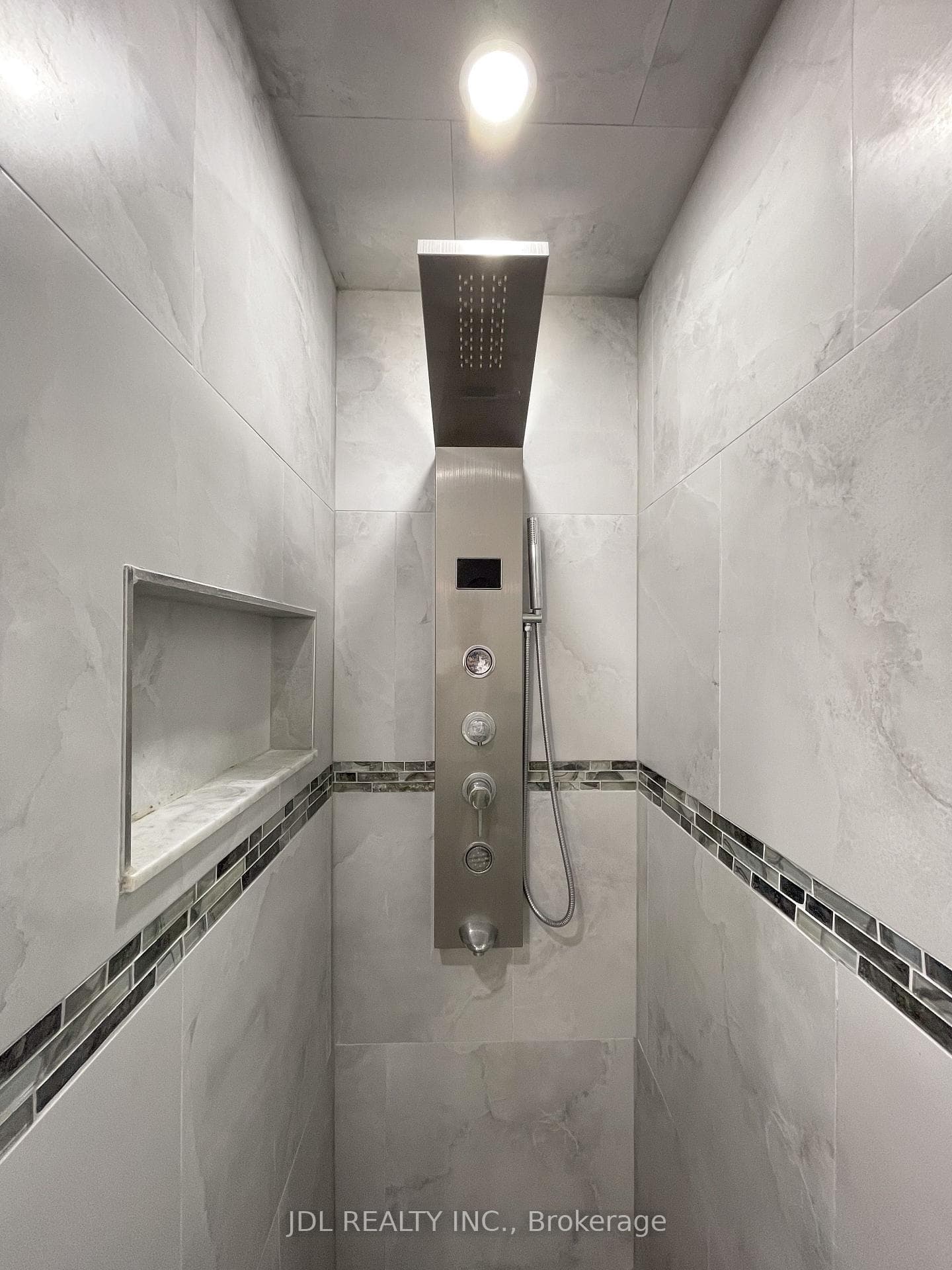 555 Yonge Street Unit 510 photo 17