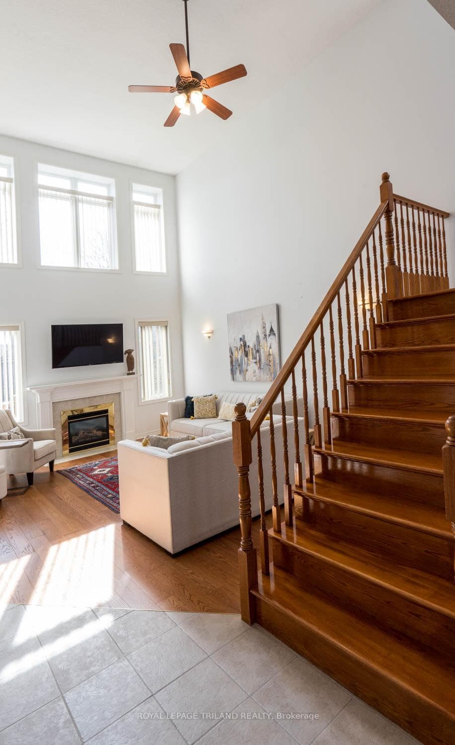 1223 Thornley Street photo 5
