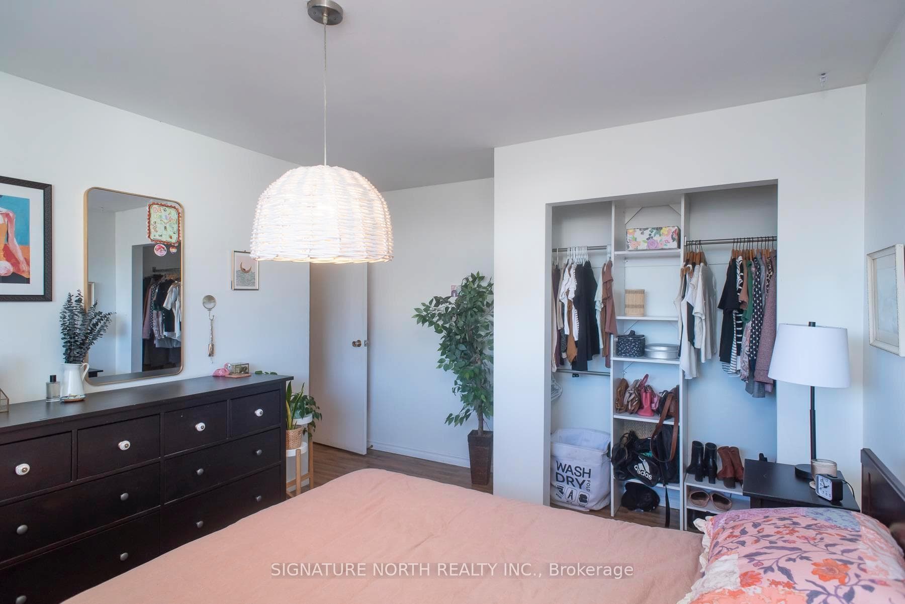 662 Mohawk Crescent photo 23