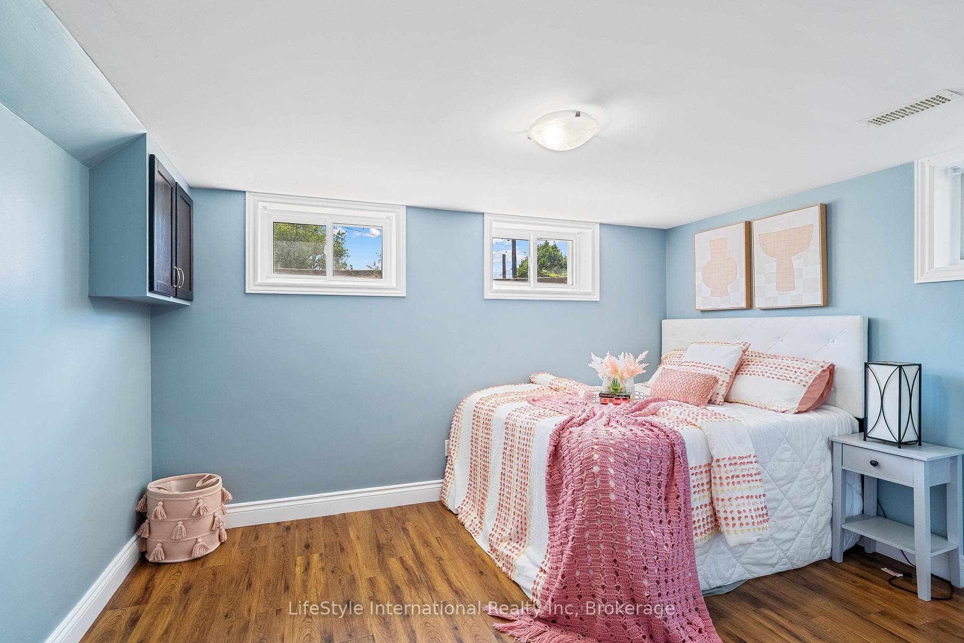 2 Westmount Road photo 33