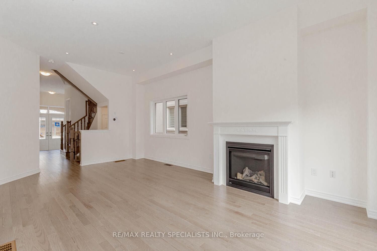 3936 LEONARDO Street photo 8
