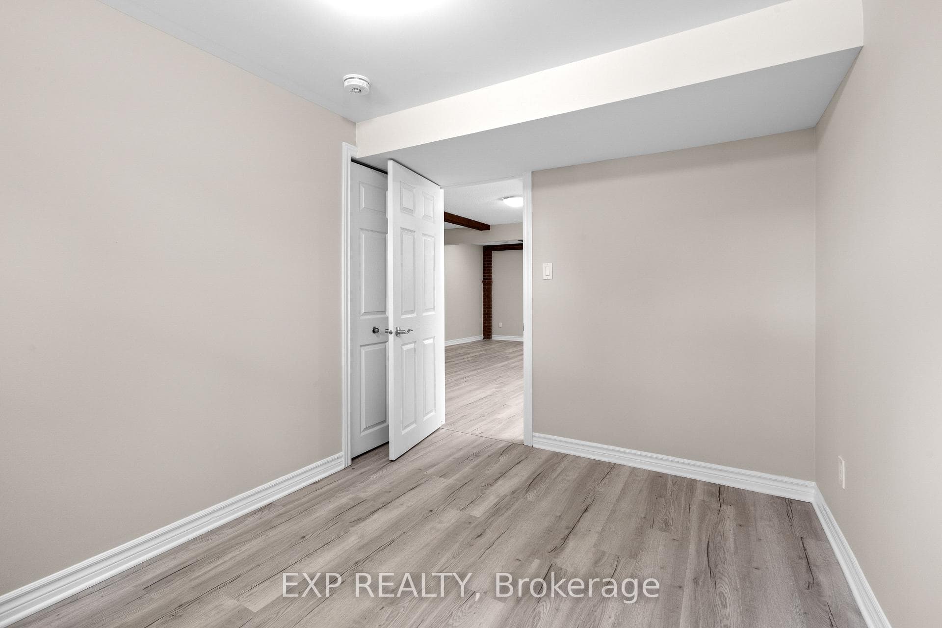 869 Maryland Avenue photo 33