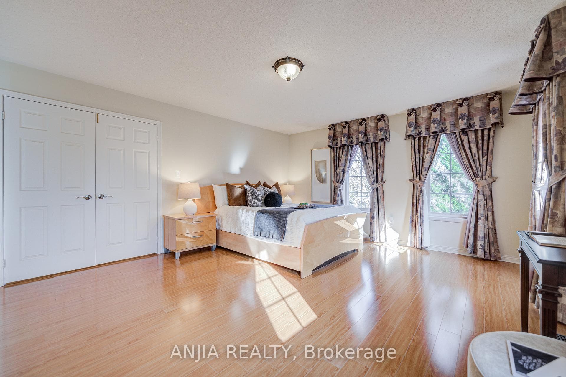27 Larcastle Avenue photo 30
