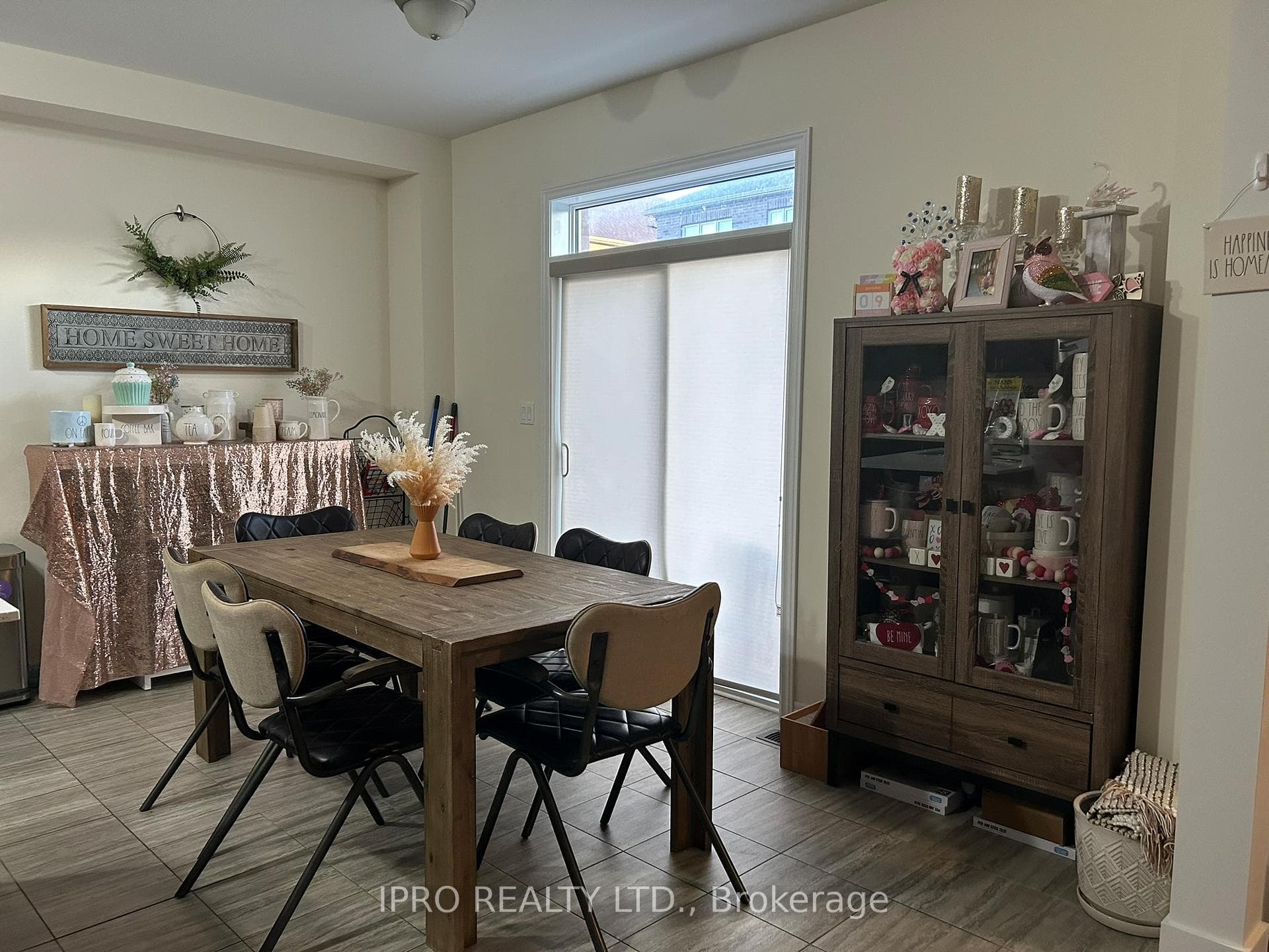 37 Homestead Way Unit Upper photo 10