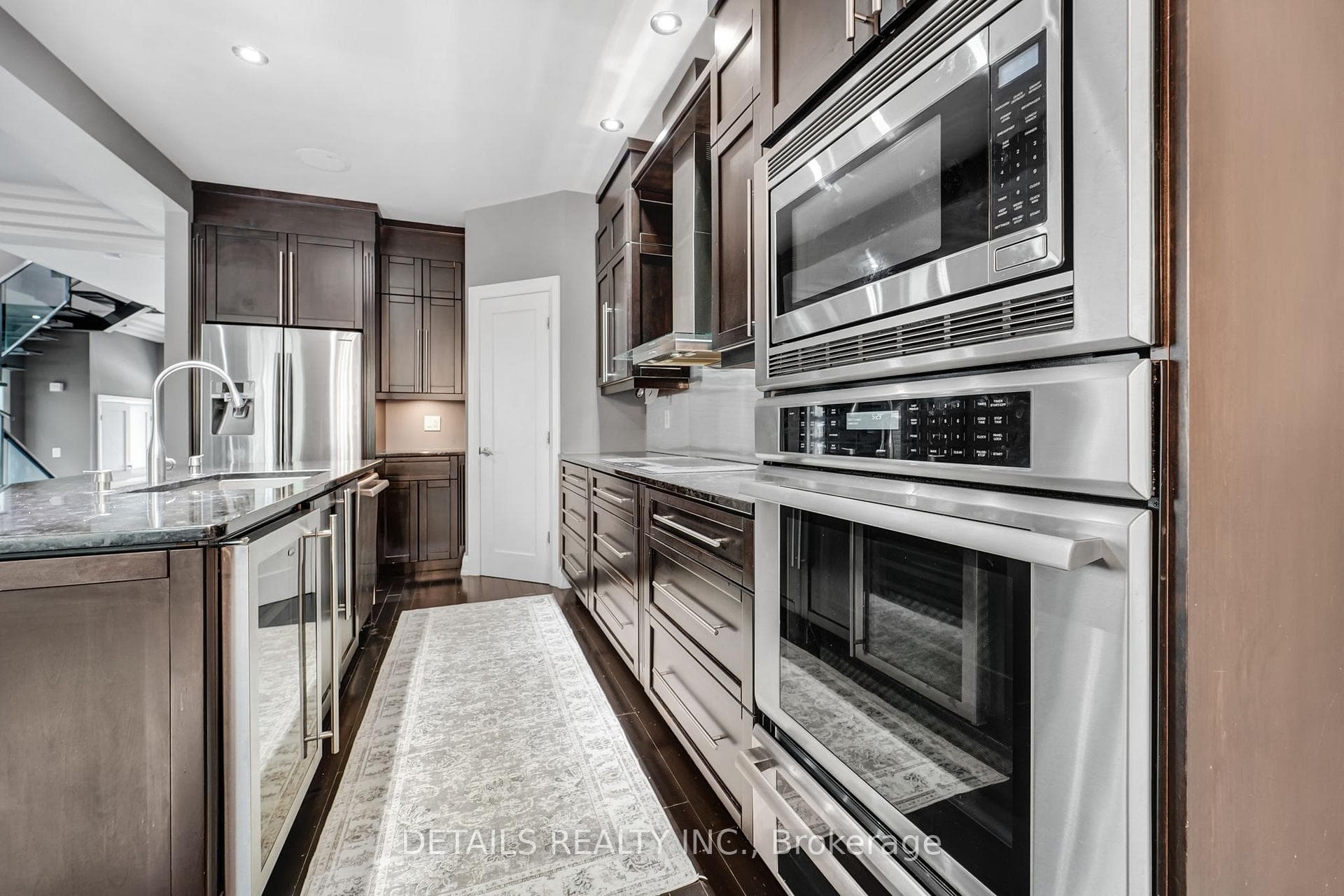 71 Eleanor Drive photo 21