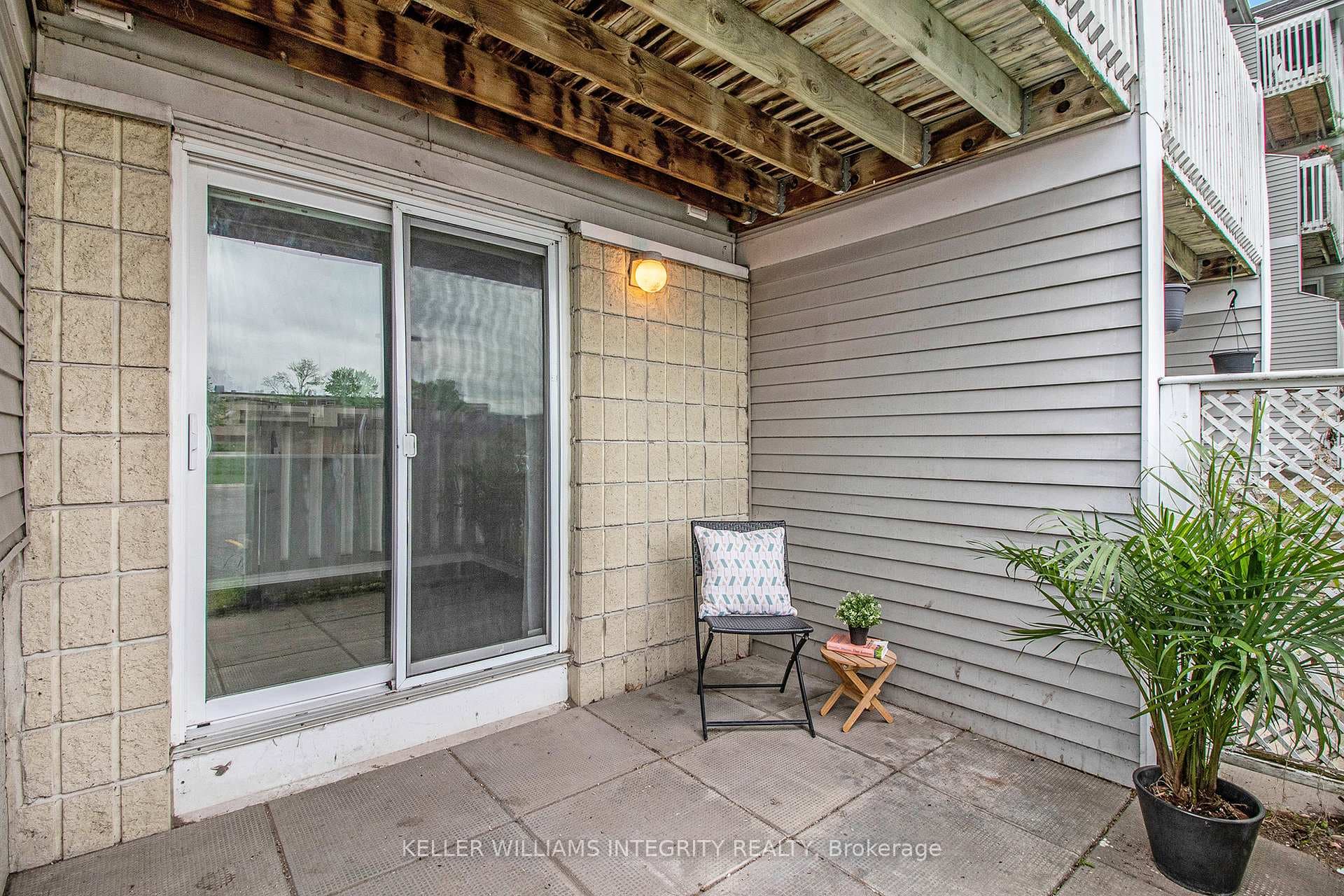 212 Viewmount Drive Unit 108 photo 13