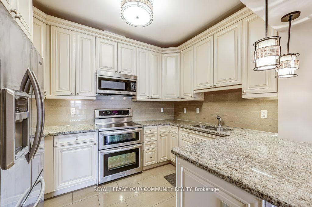 80 Burns Boulevard Unit 221 photo 11