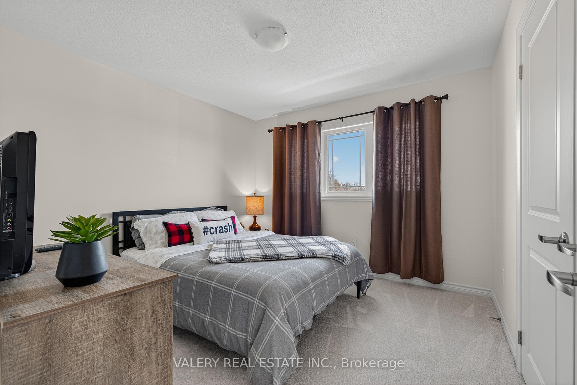 109 Ballantyne Avenue photo 22