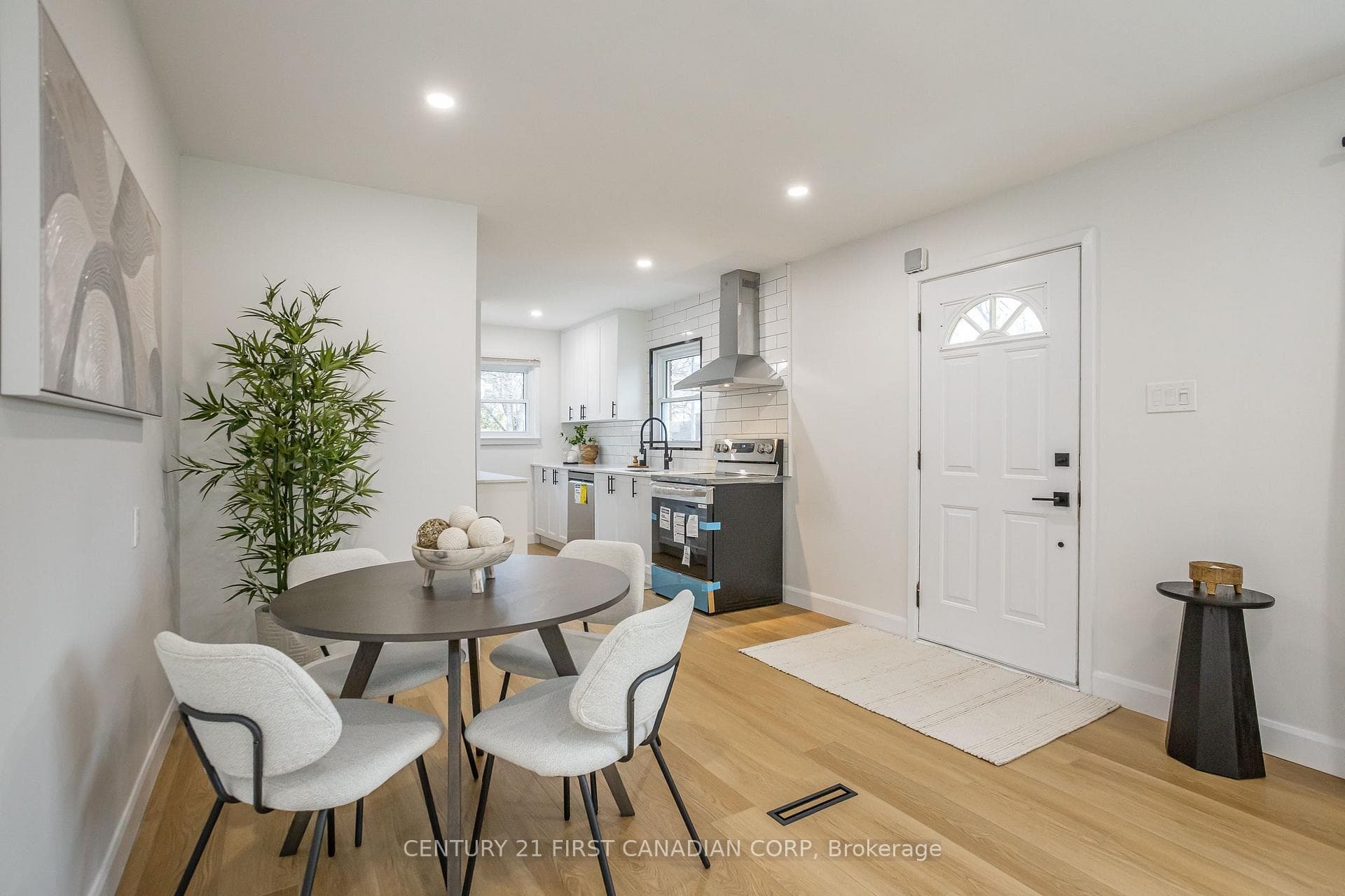 165 Fairhaven Circle photo 6
