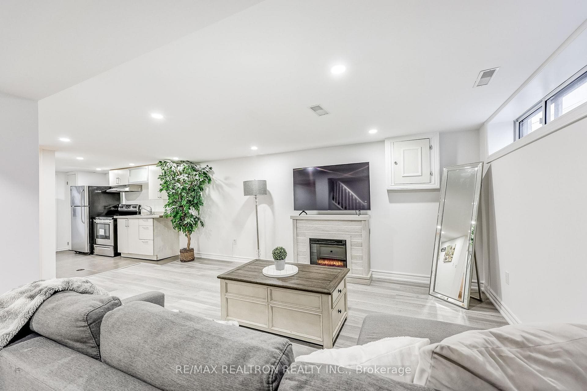 52 Kanarick Crescent photo 14