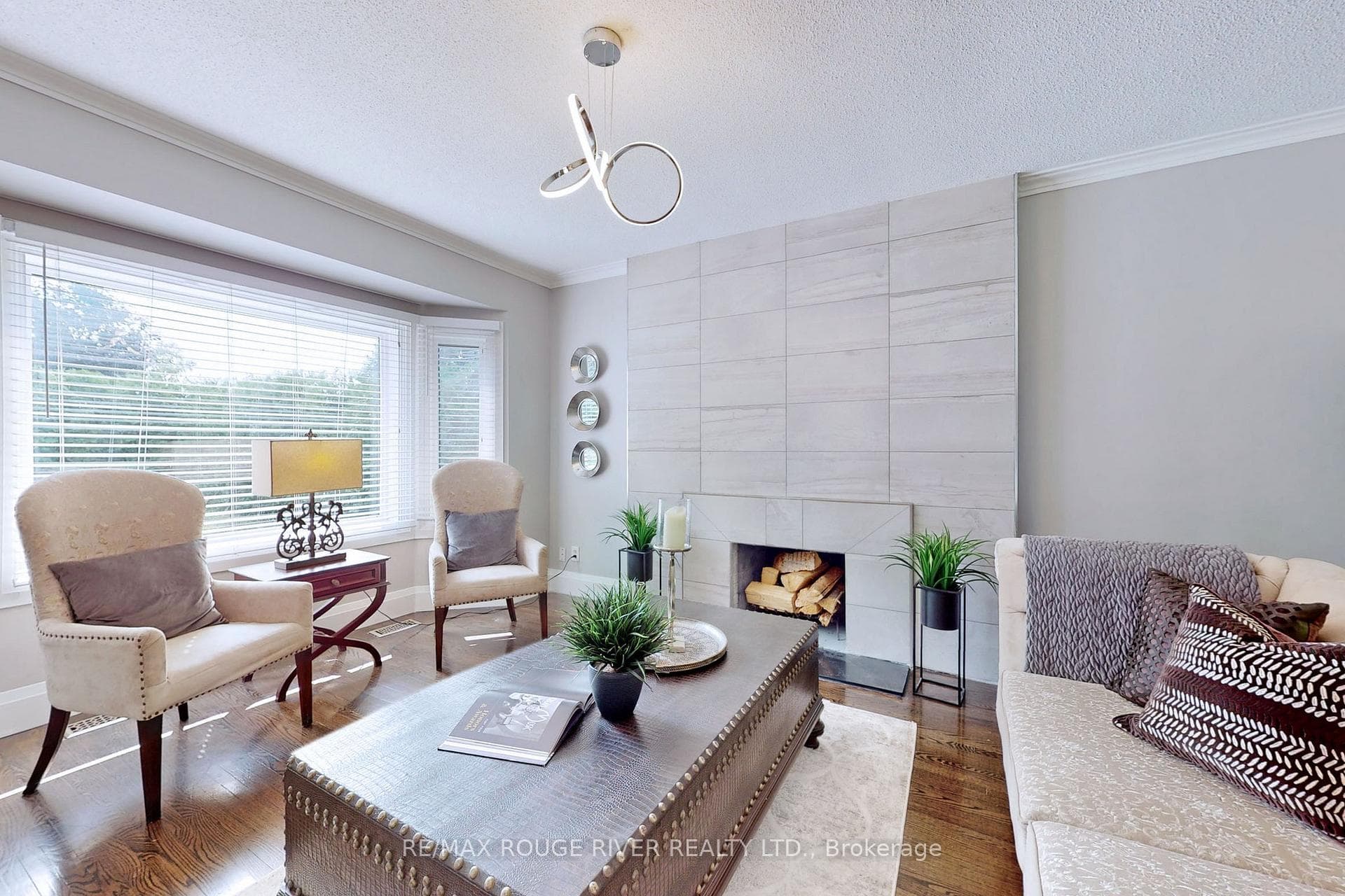 181 Ridgewood Road photo 4
