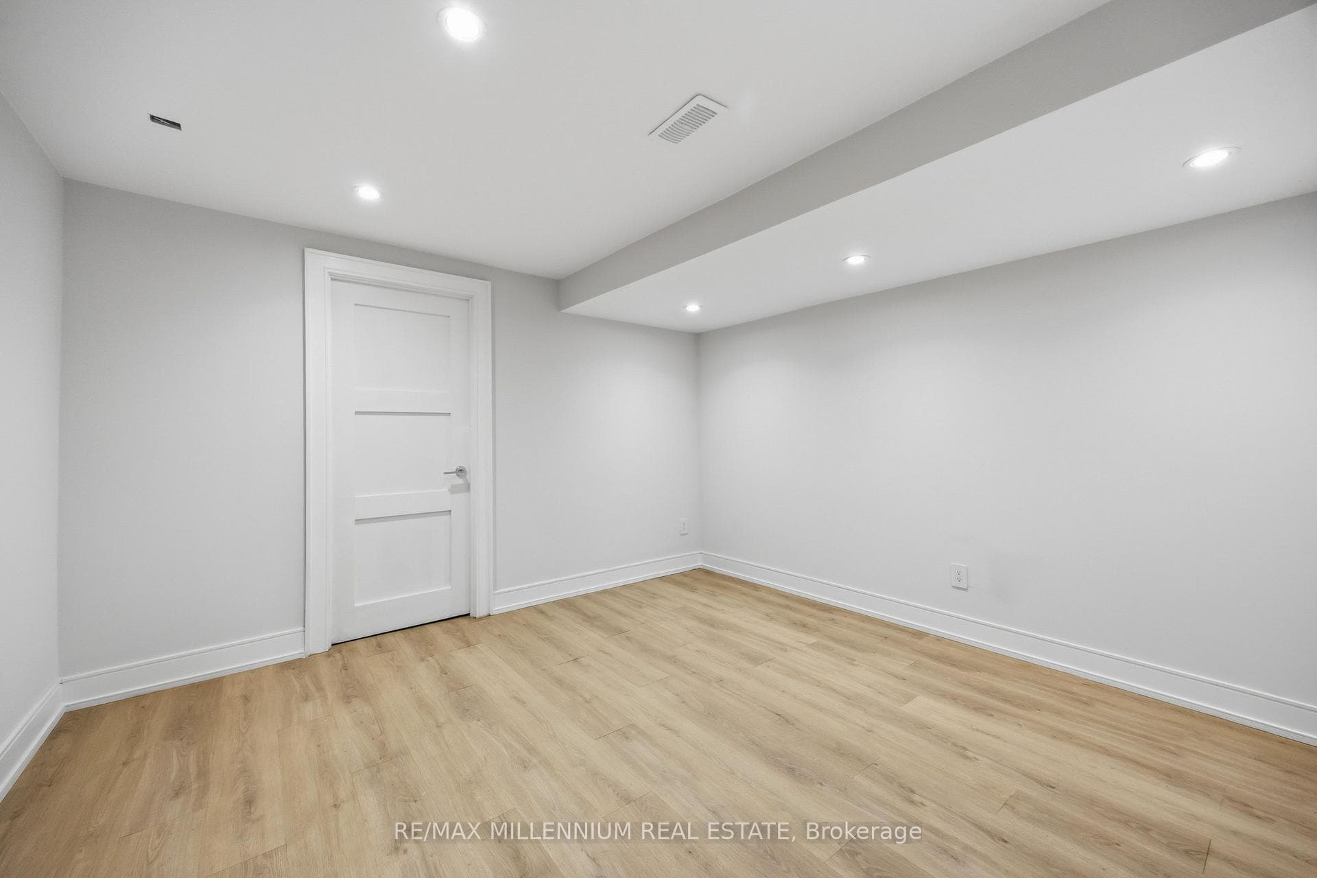 14 Portree Crescent photo 47