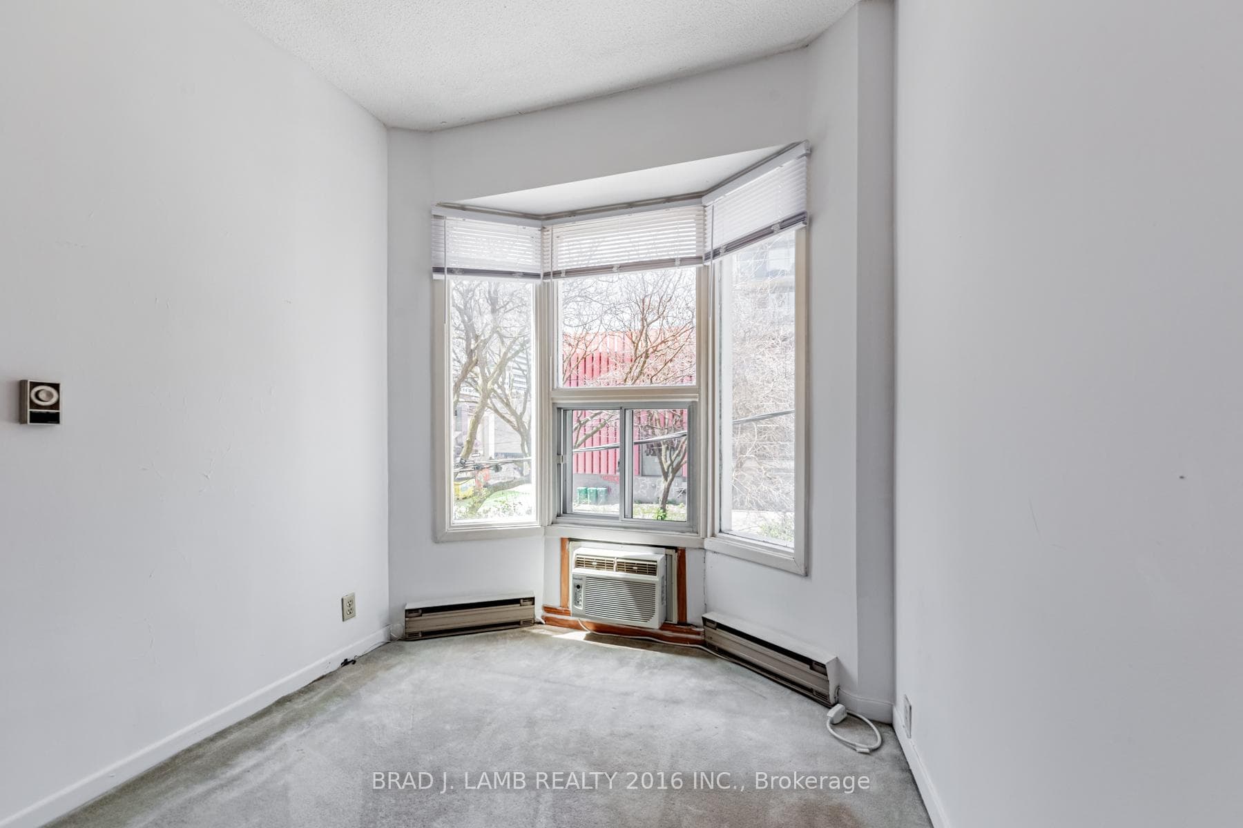 11 A St. Patricks Square photo 12