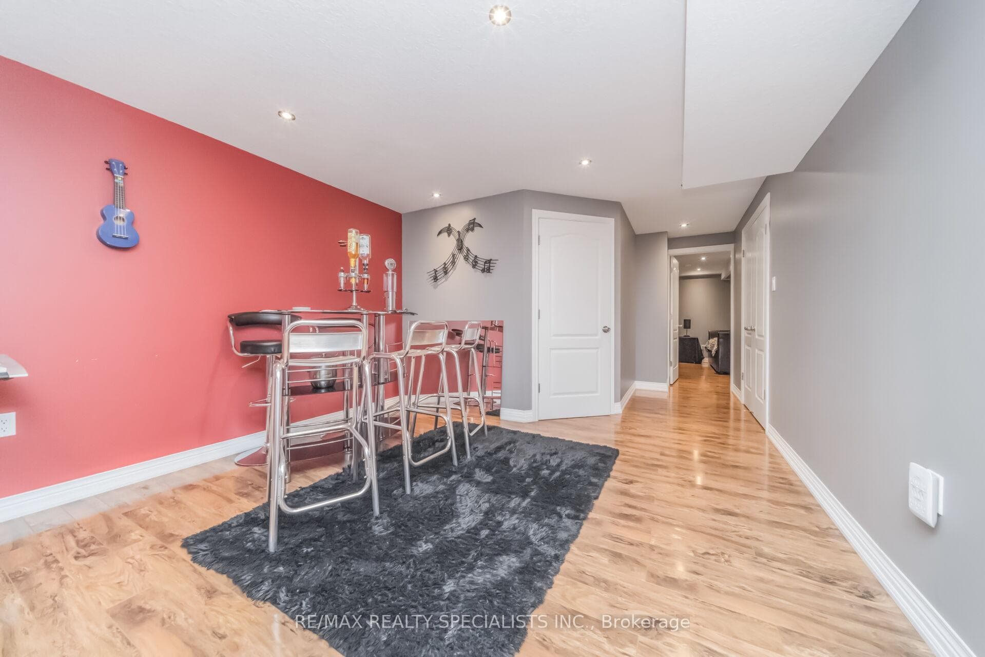 77 McMaster Road photo 41