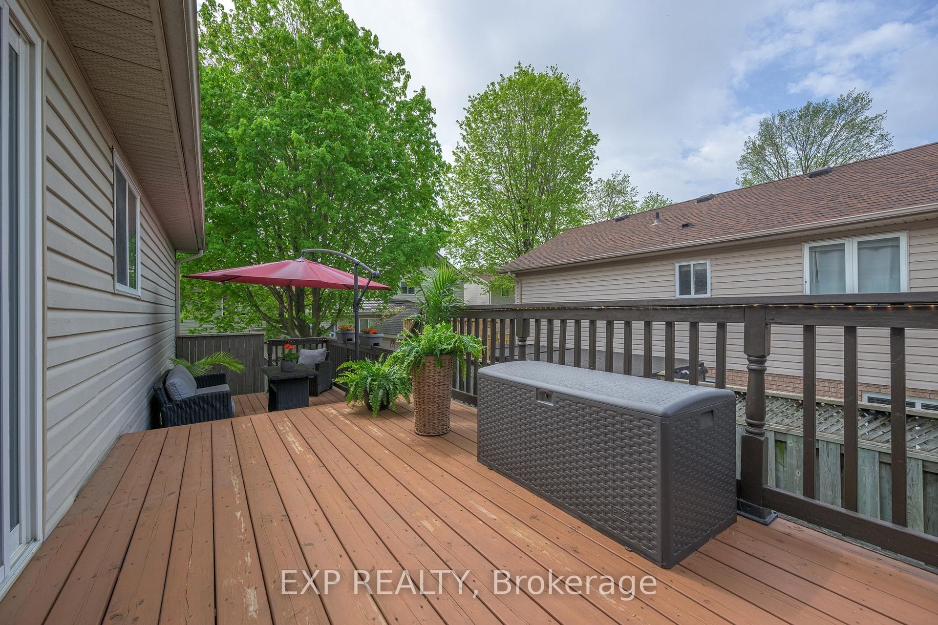 15 Bowcott Crescent photo 34