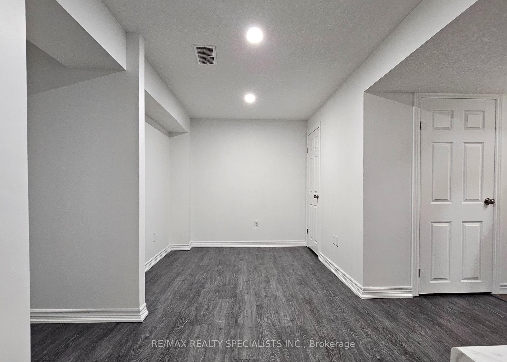 42 Acker Street Unit Lower photo 3