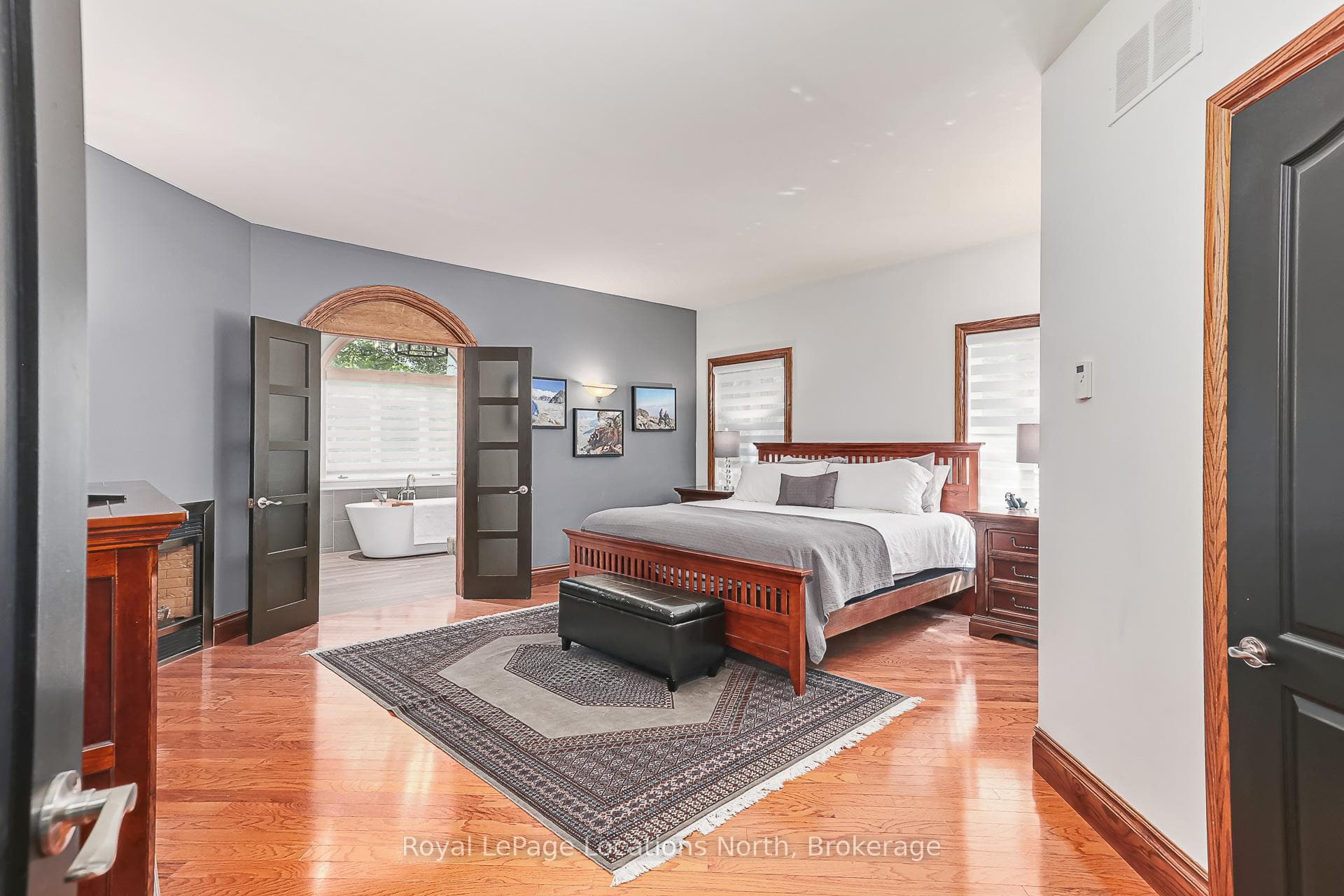44 Blackburn Avenue photo 11