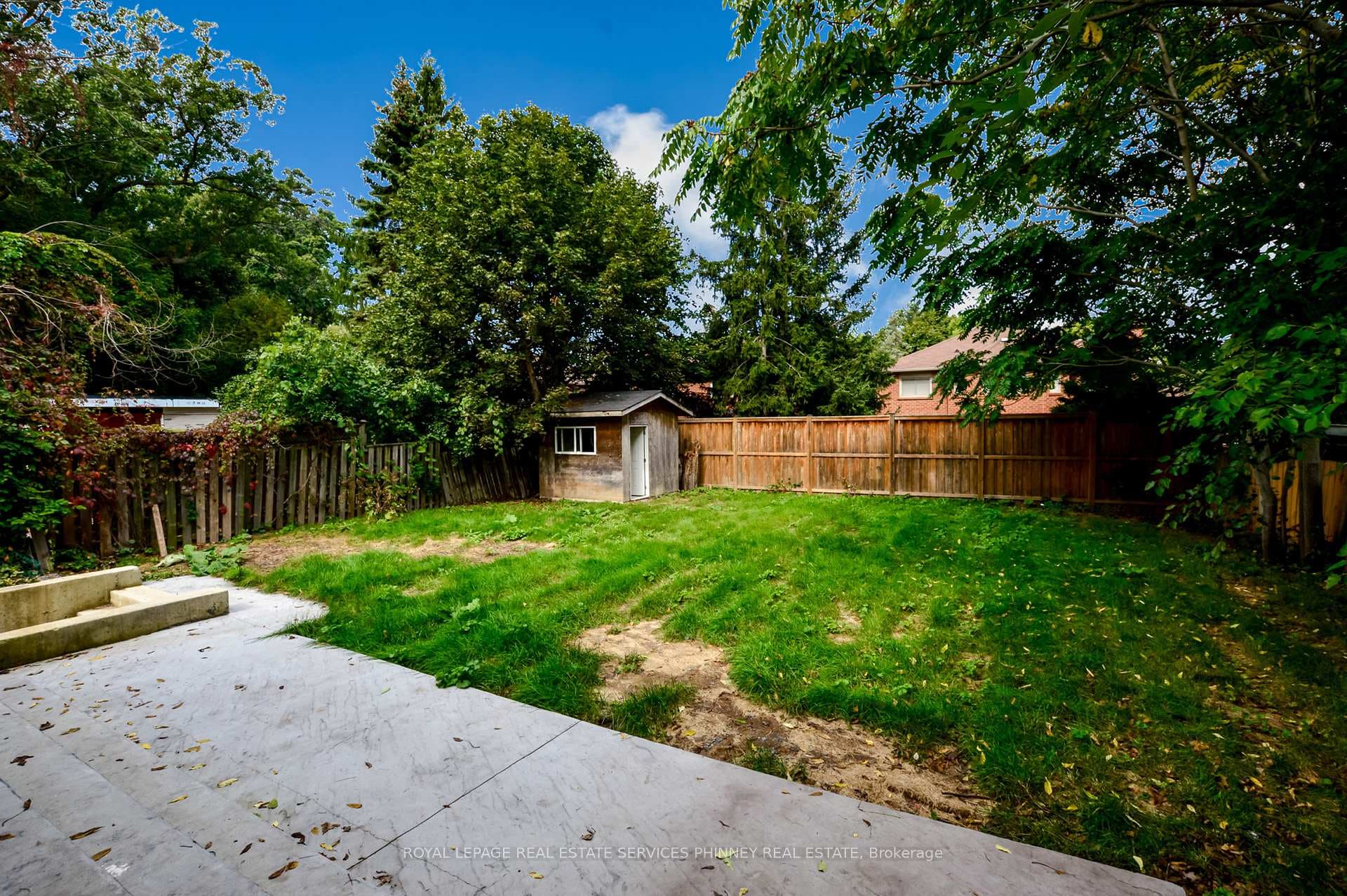1029 Lorne Park Road photo 29