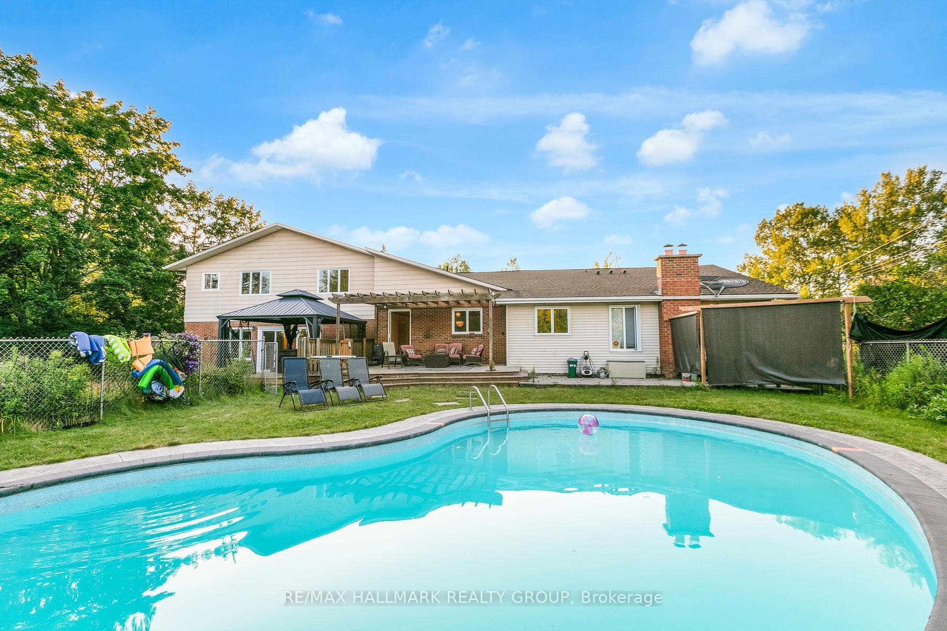 7316 Flewellyn Road photo 44