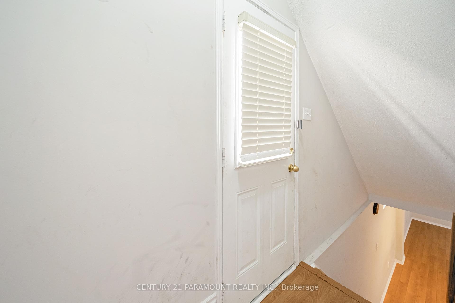 75 Crystal Glen Crescent photo 38