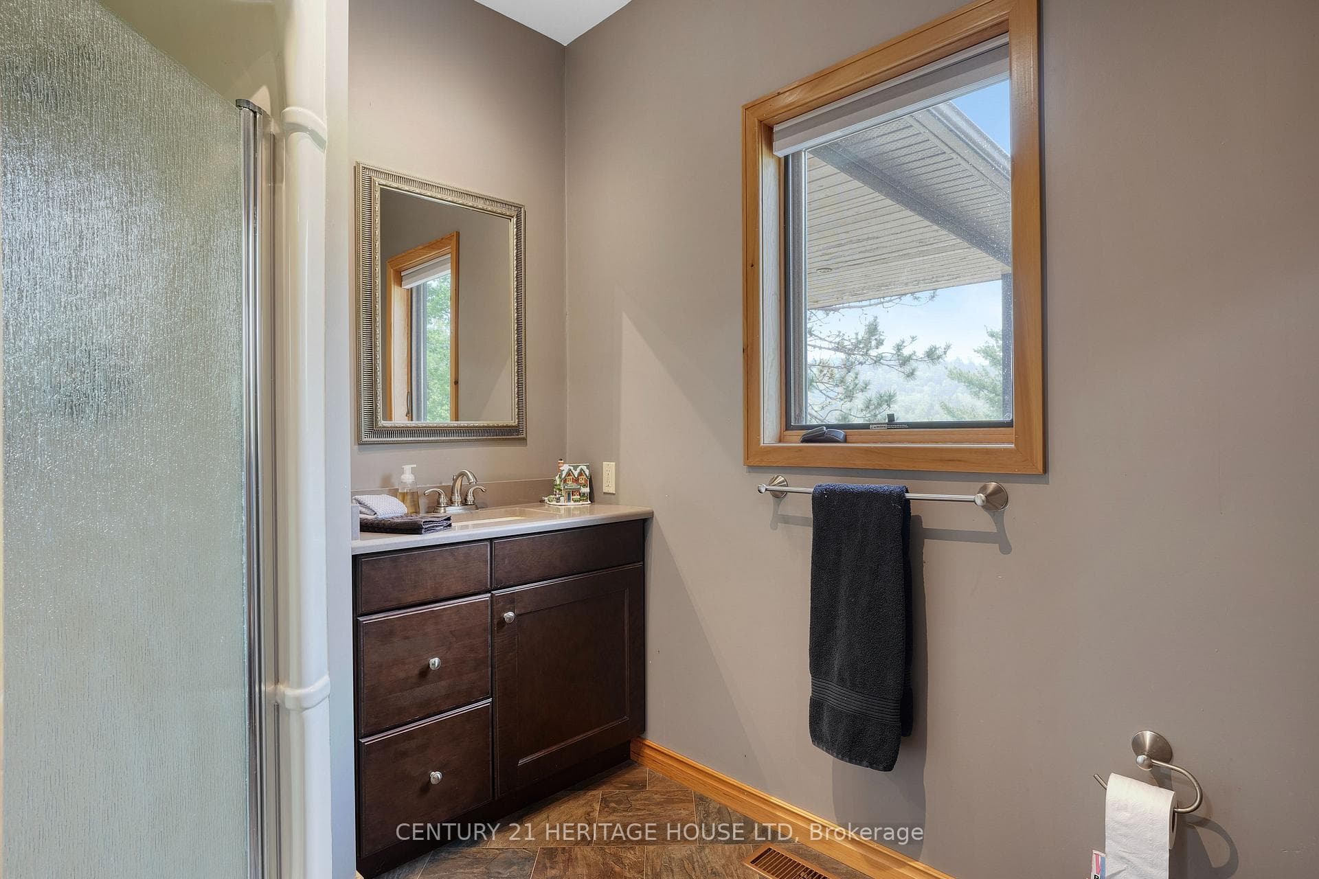 3 Piece bath main level