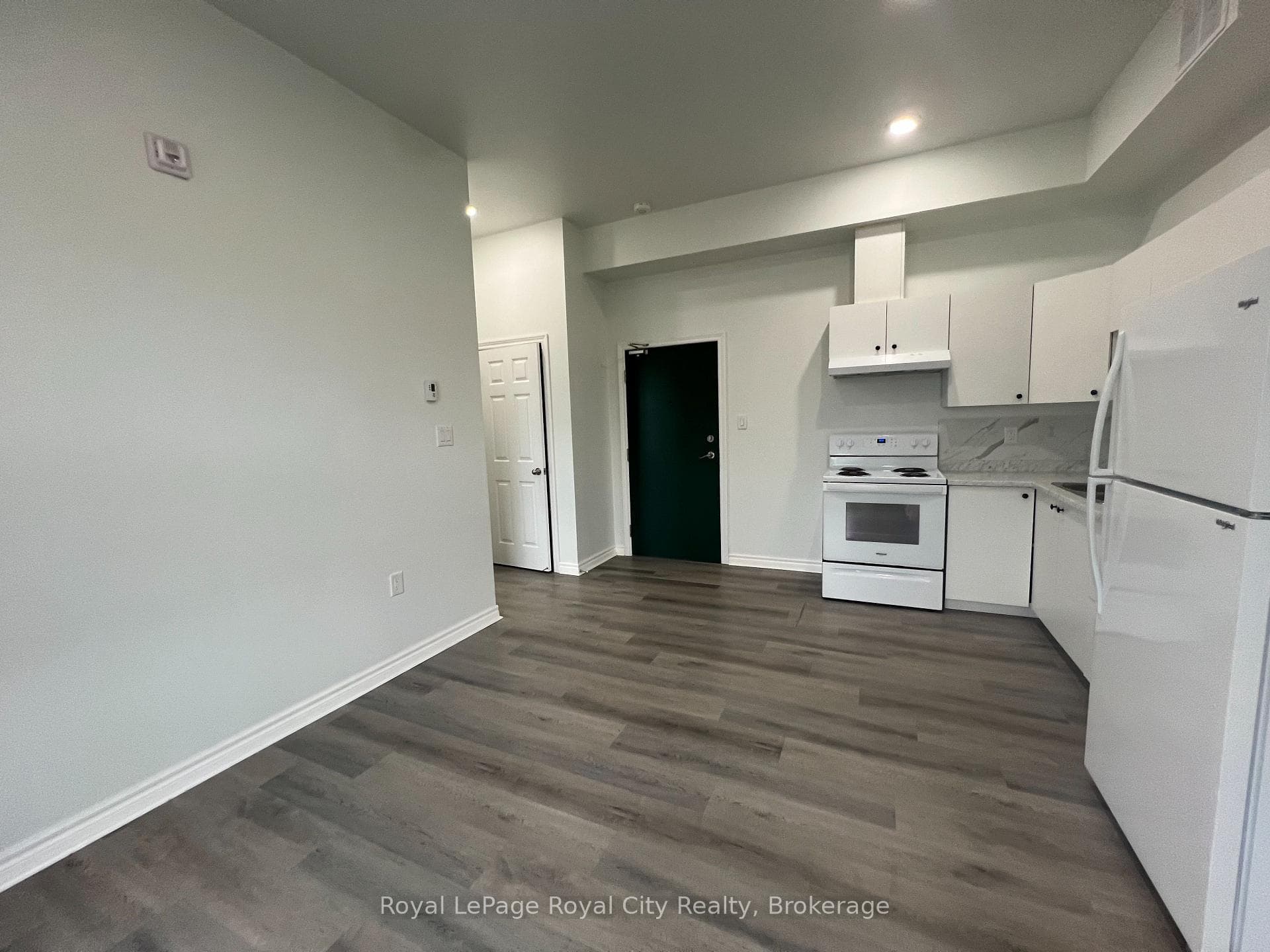 71 Victoria Street Unit 304 photo 4