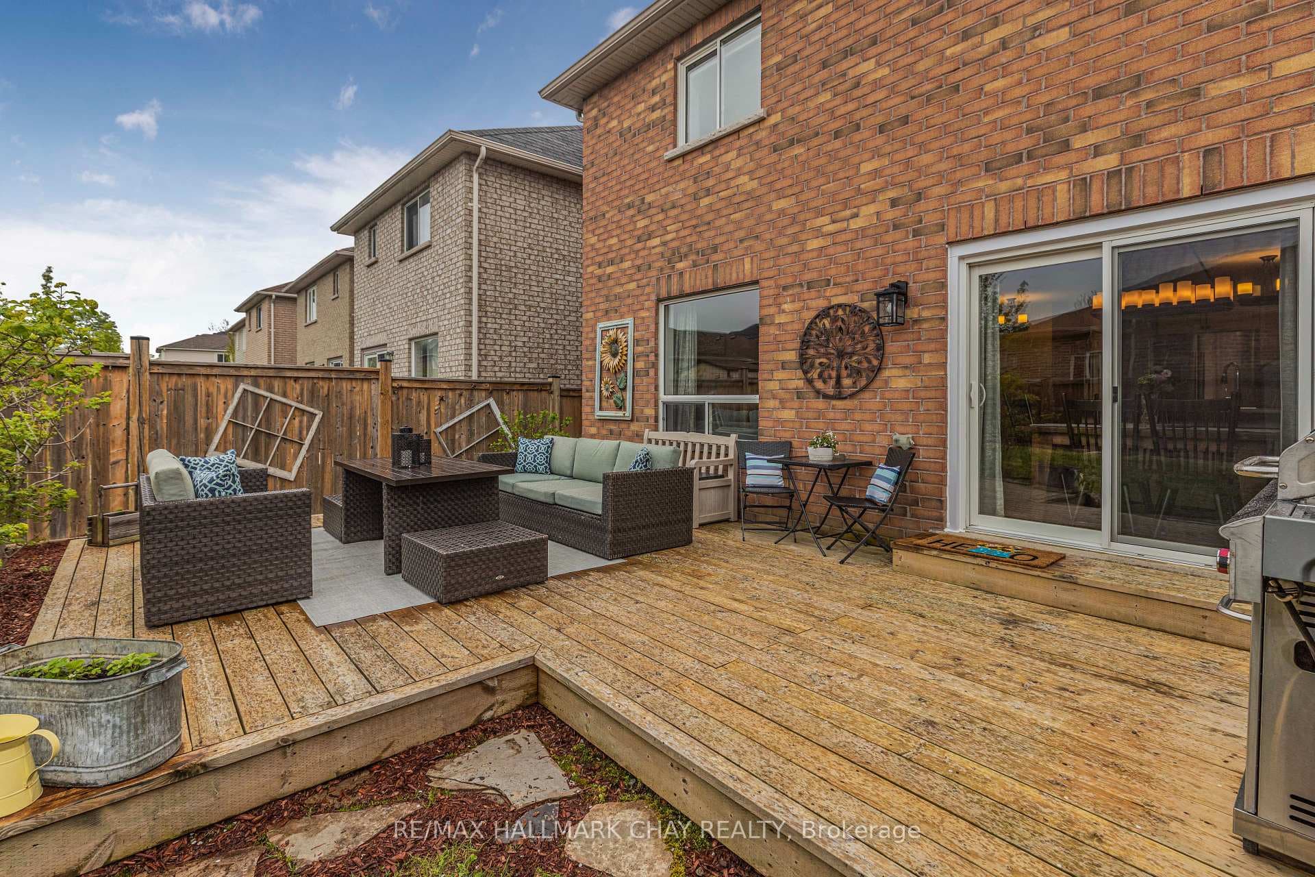 110 Empire Drive photo 20