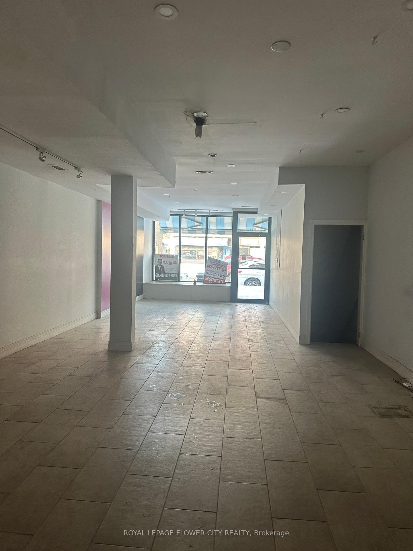 1188 Weston Road photo 2
