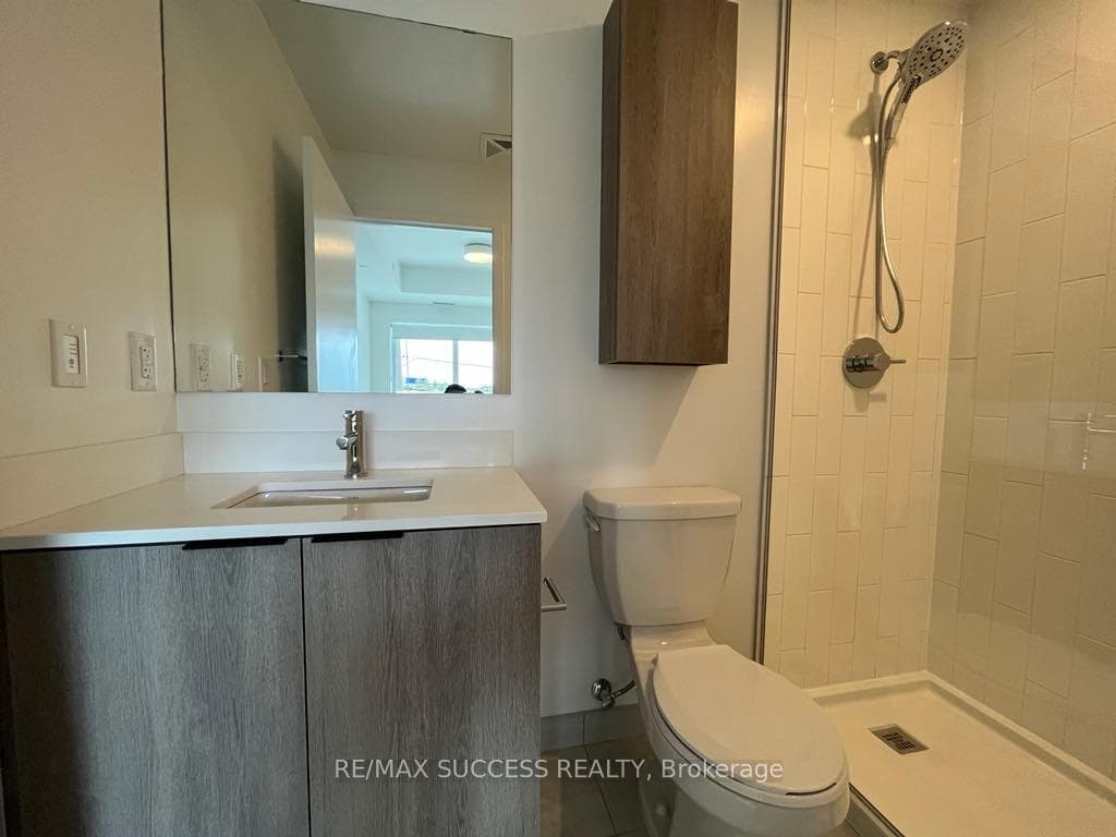 2485 Eglinton Avenue Unit 323 photo 12
