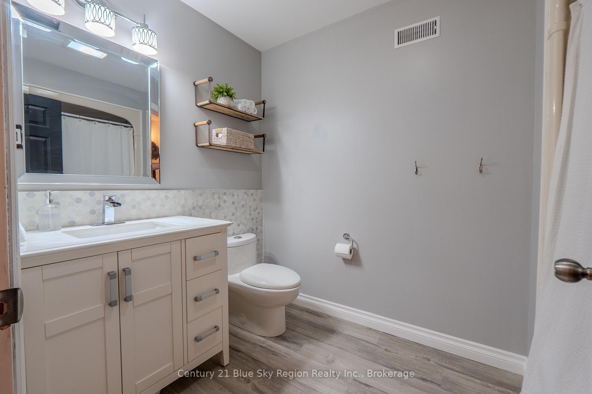 354 Elmwood Avenue photo 29