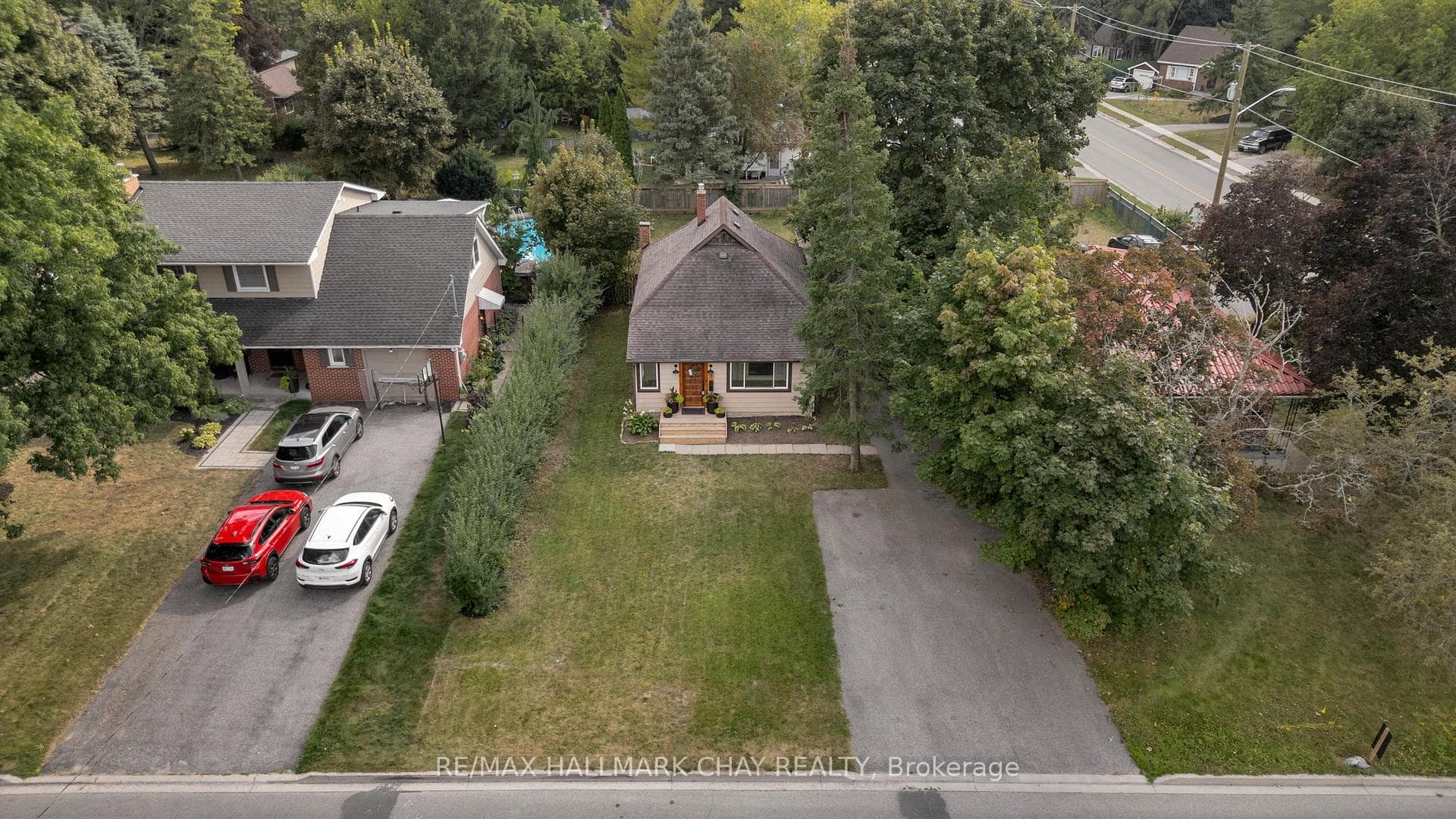 Front Yard, Plenty of Private Driveway Parking