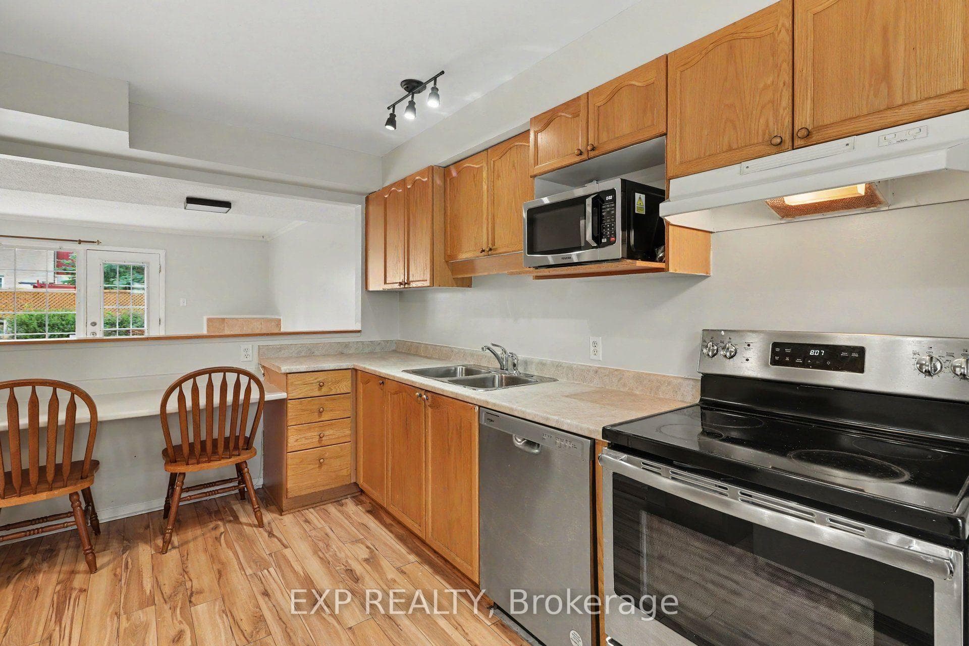61 Monterey Drive photo 4