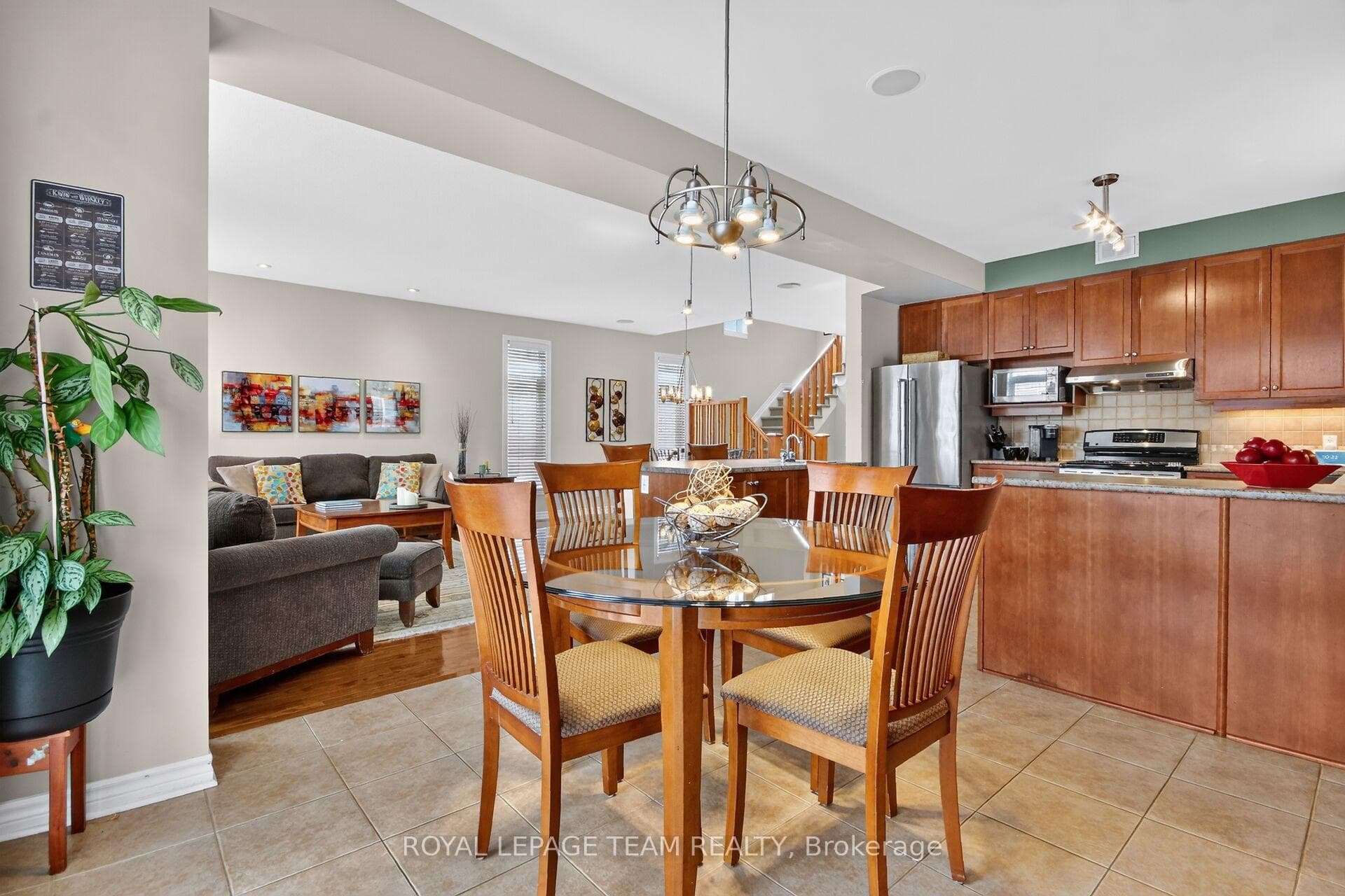 83 Lydia Way photo 15