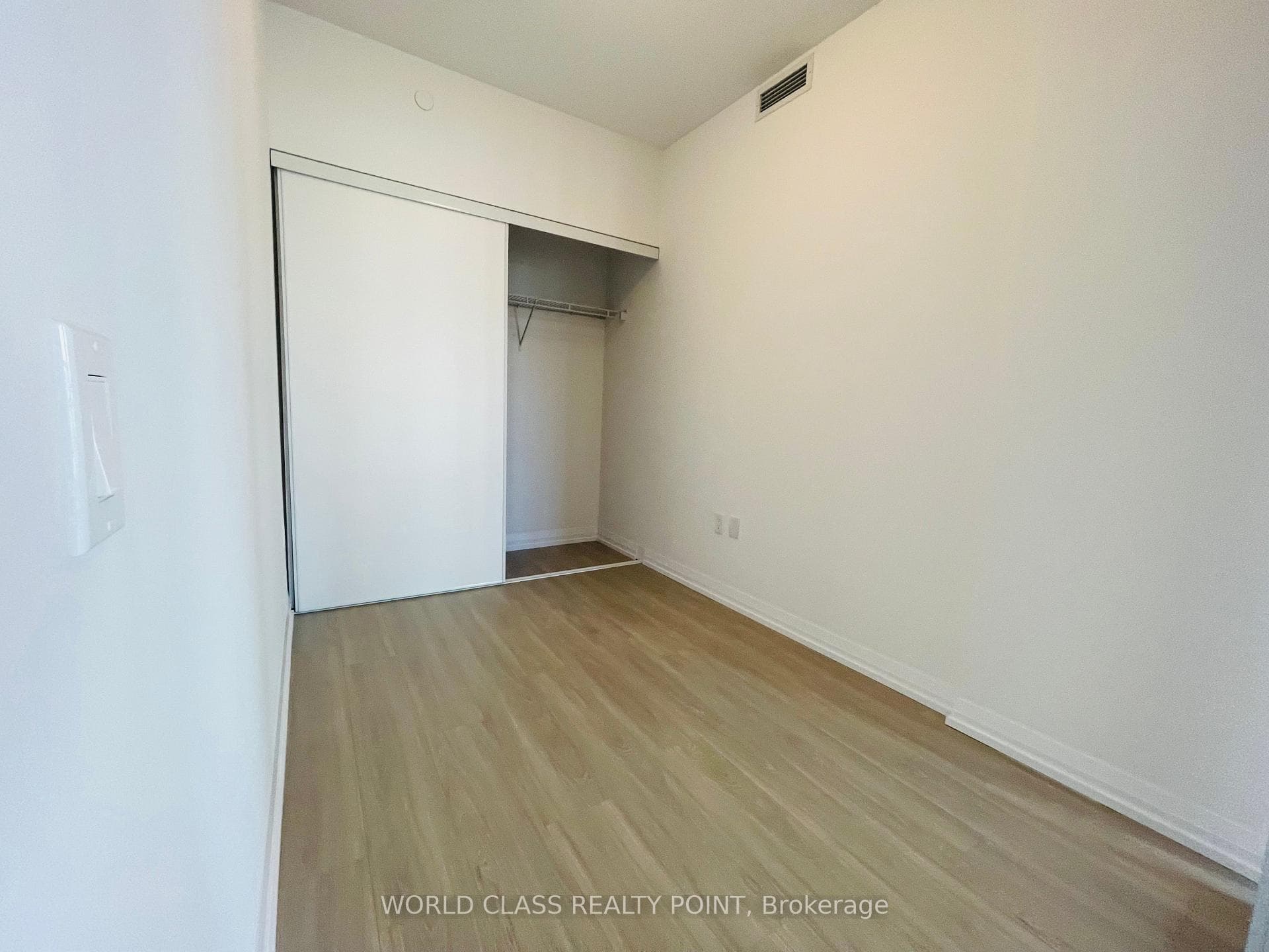 50 Dunfield Avenue Unit 1017 photo 14