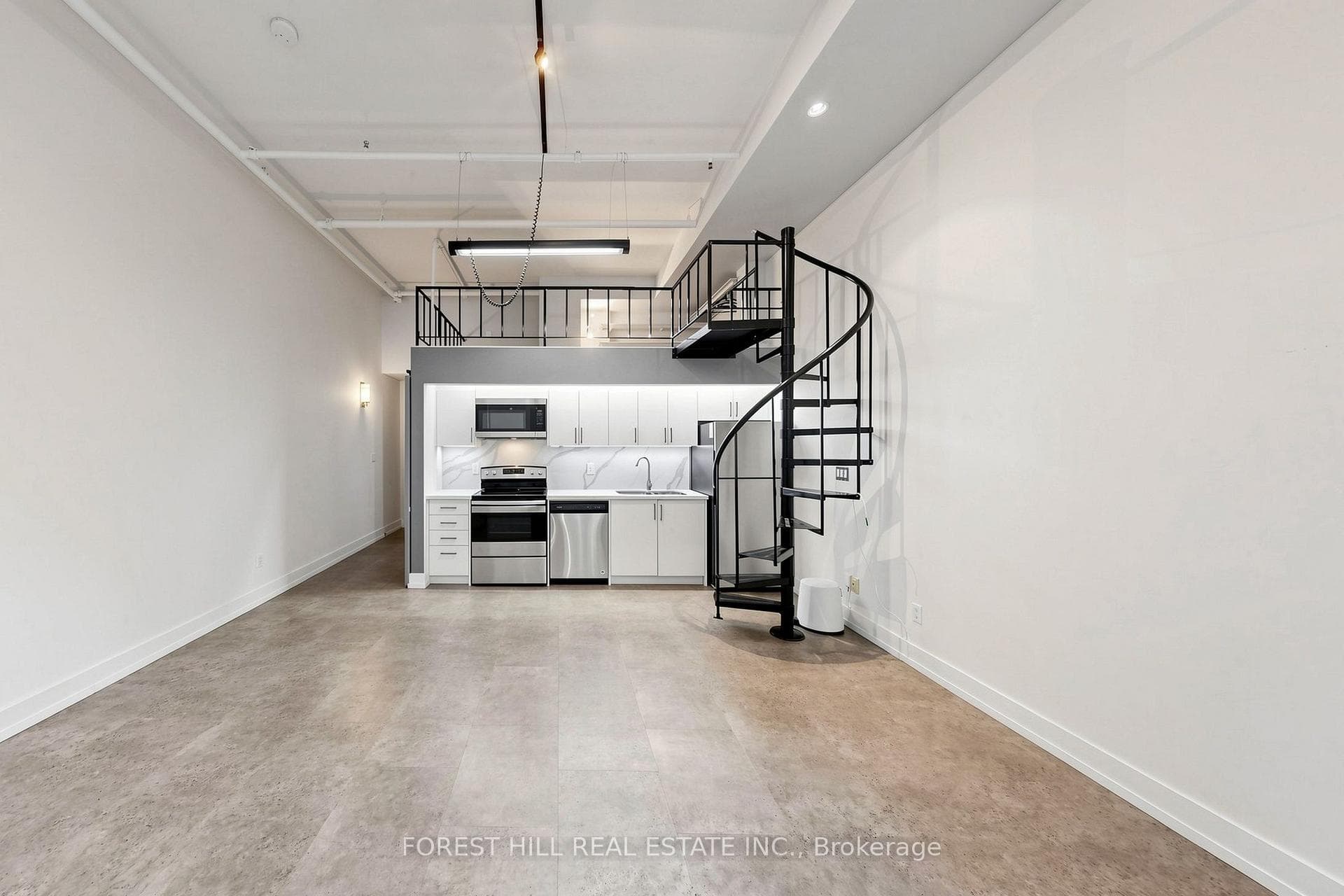 21 Nassau Street Unit 301 photo 14