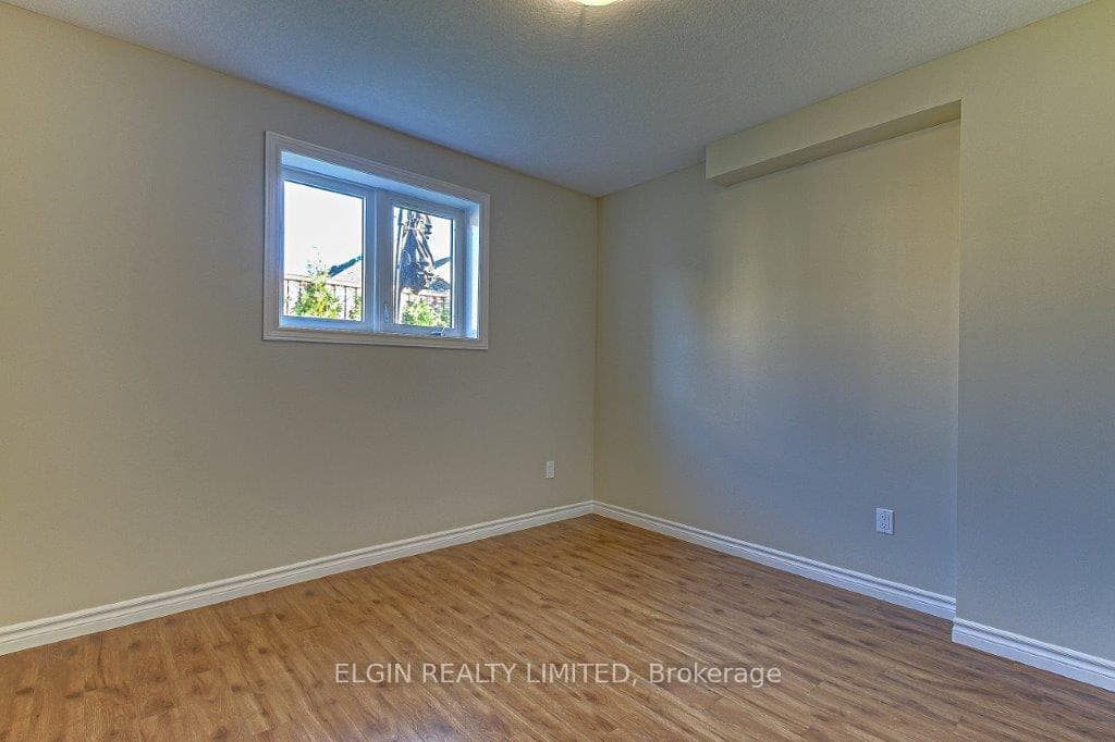 406 Larry Street photo 25