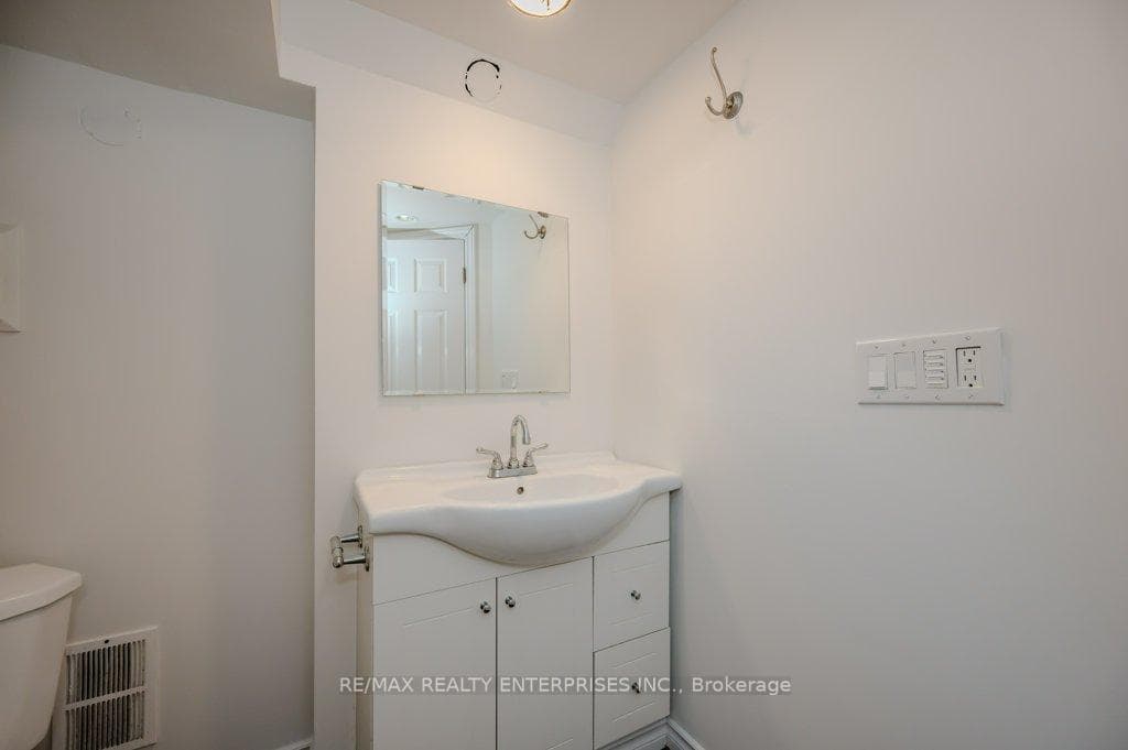 2341 Brookhurst Road photo 32