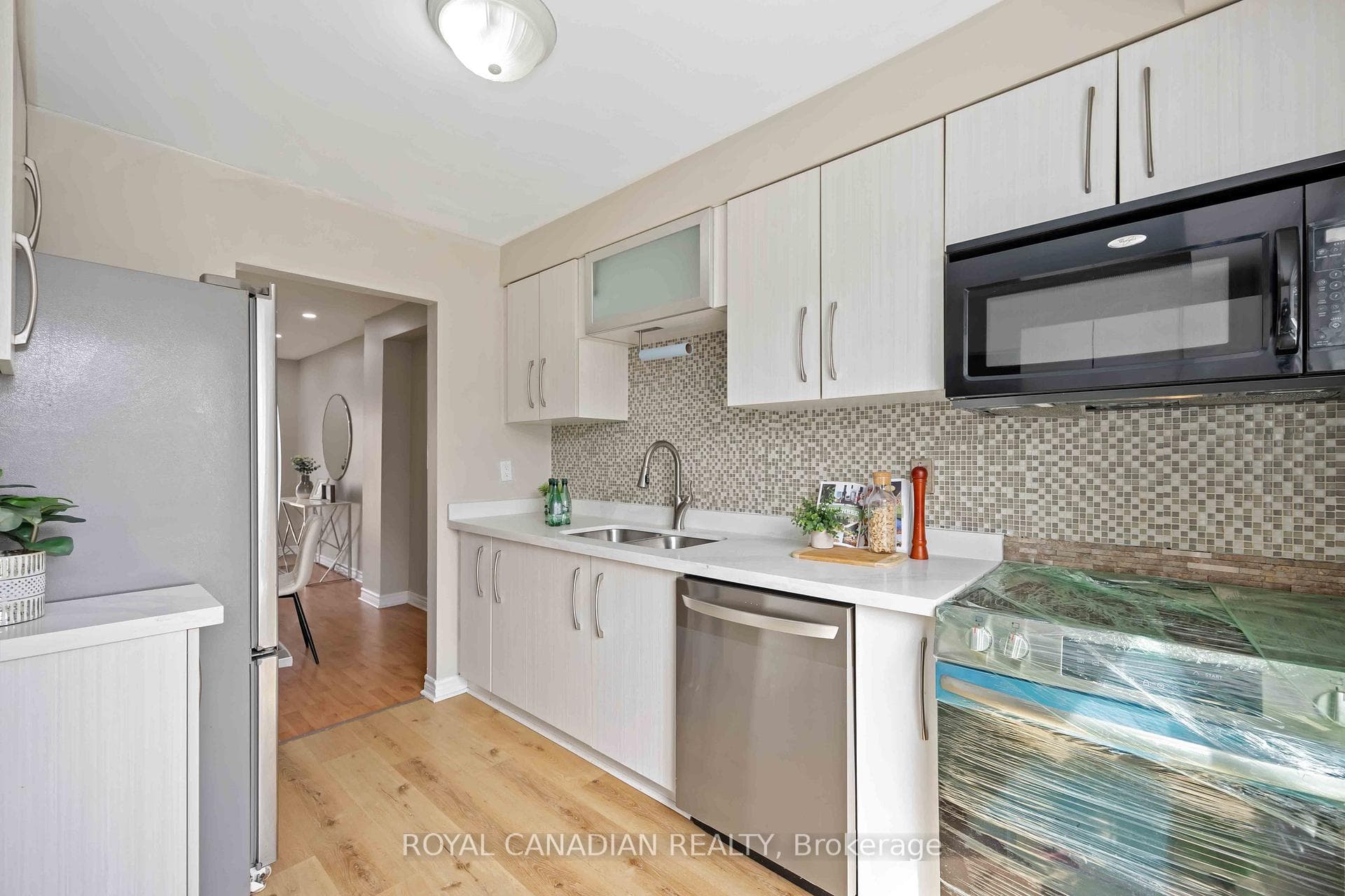 611 Galahad Drive Unit 31 photo 14