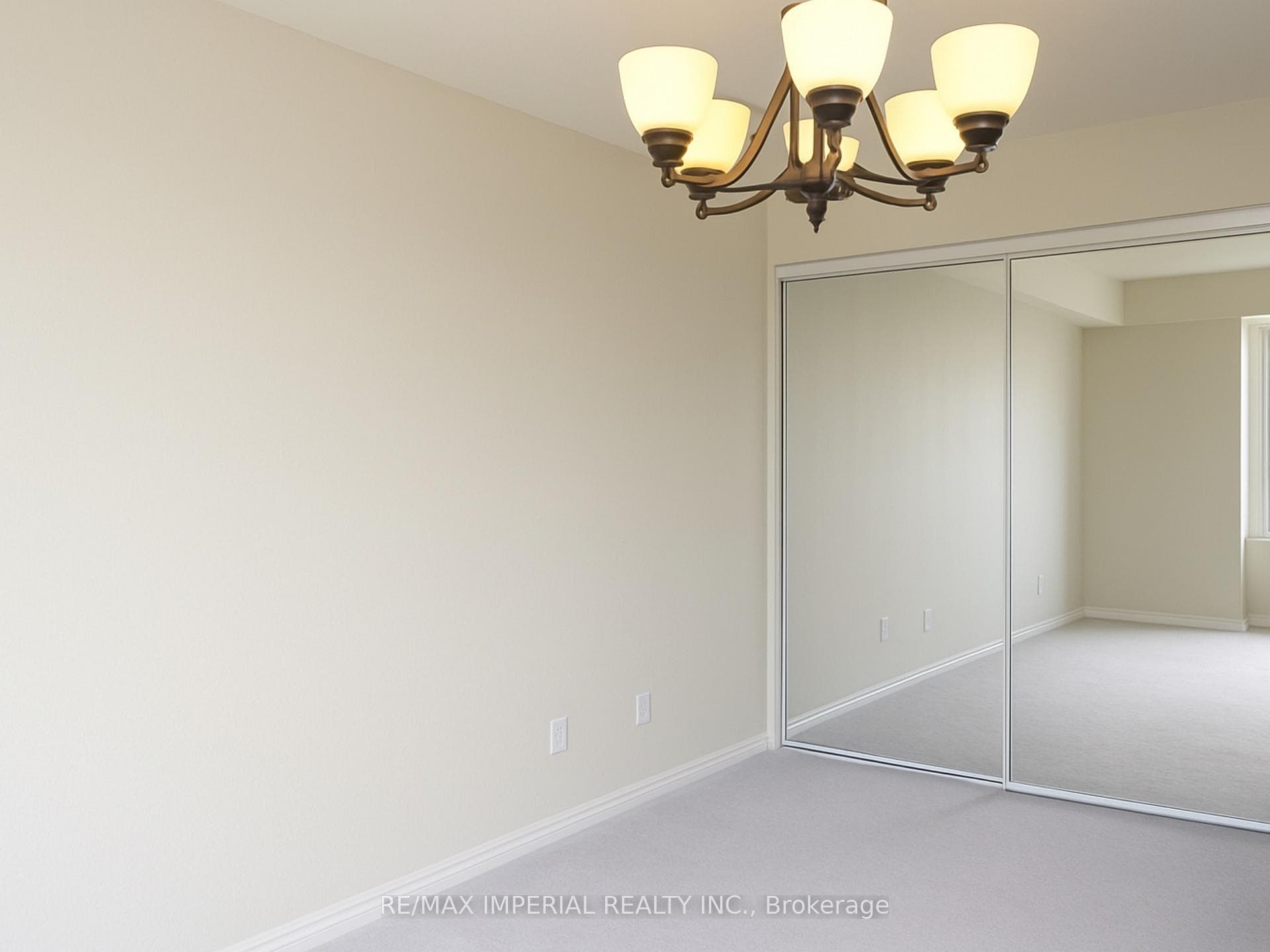 35 Kingsbridge Garden Circle Unit 1604 photo 6